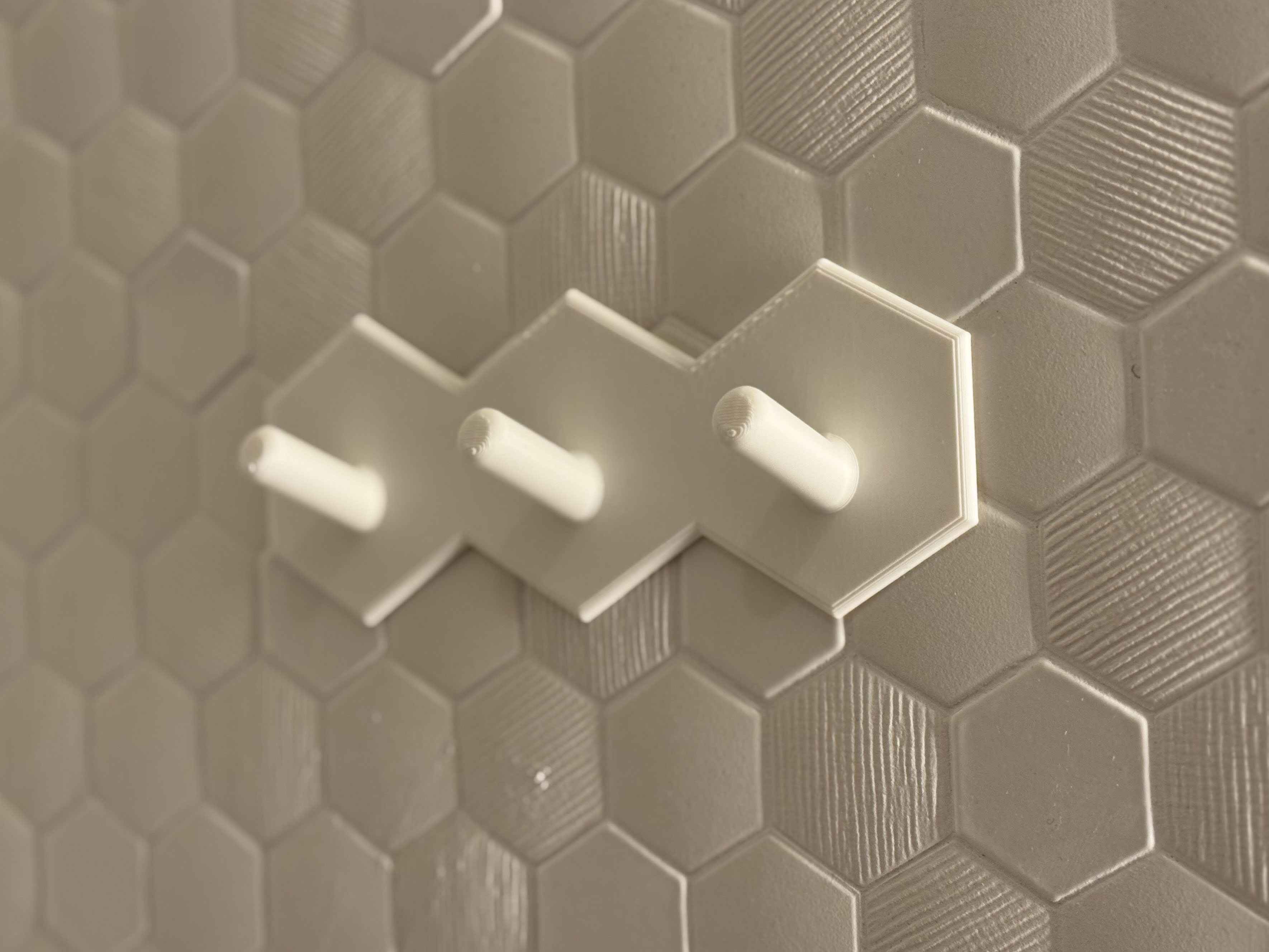 Miniatura 2 do modelo 3D Hexagon Wall Hooks