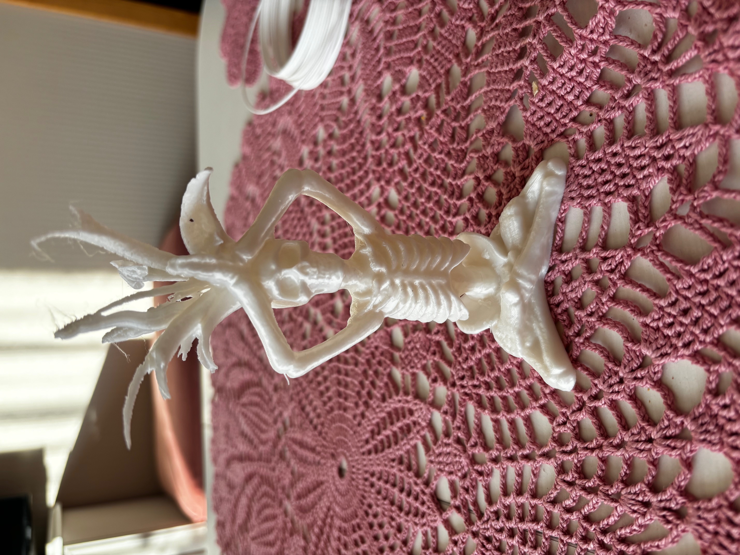 Skeleton doing yoga — miniatura 2