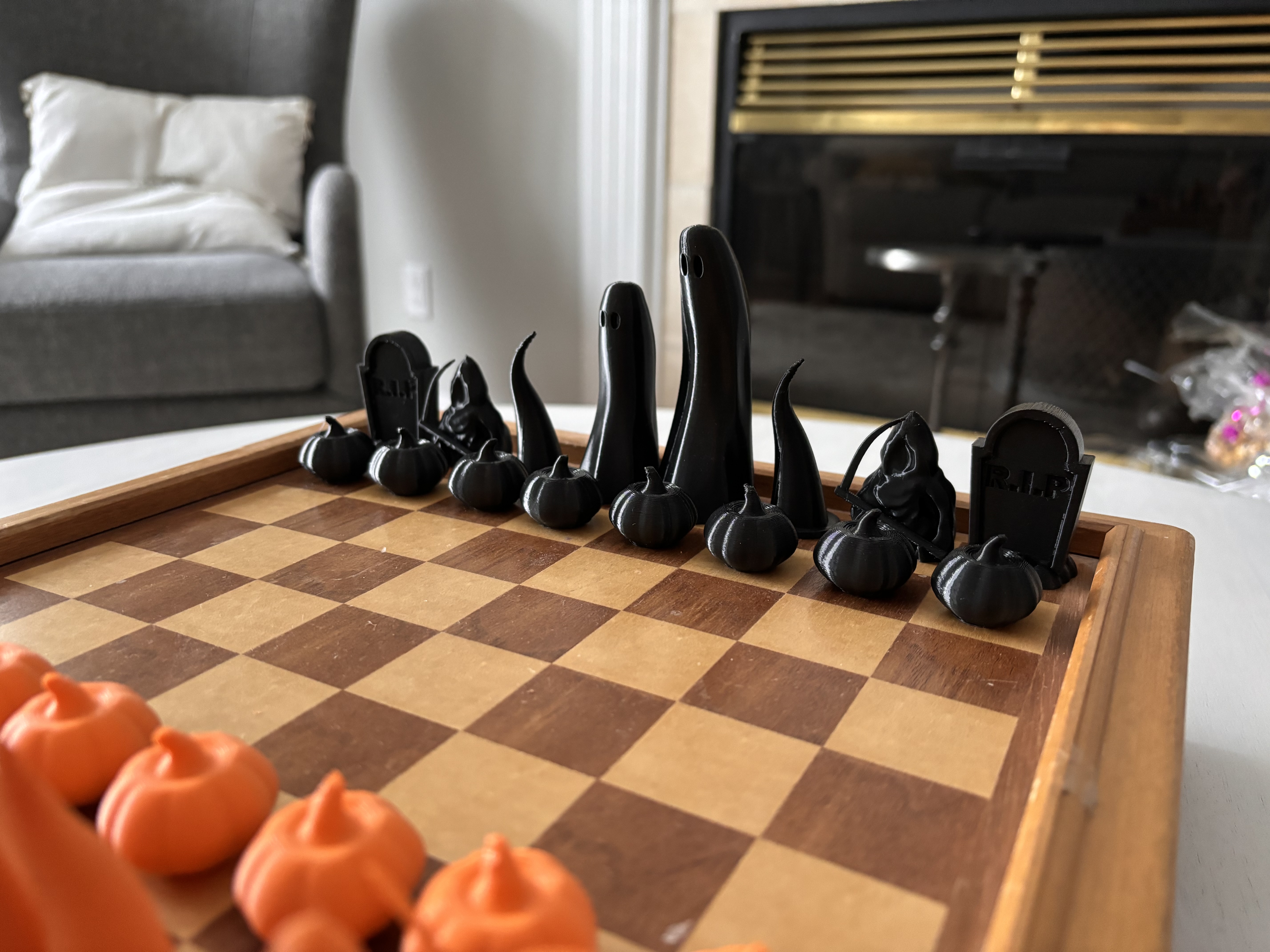 Miniatura 2 do modelo 3D Halloween Chess Set