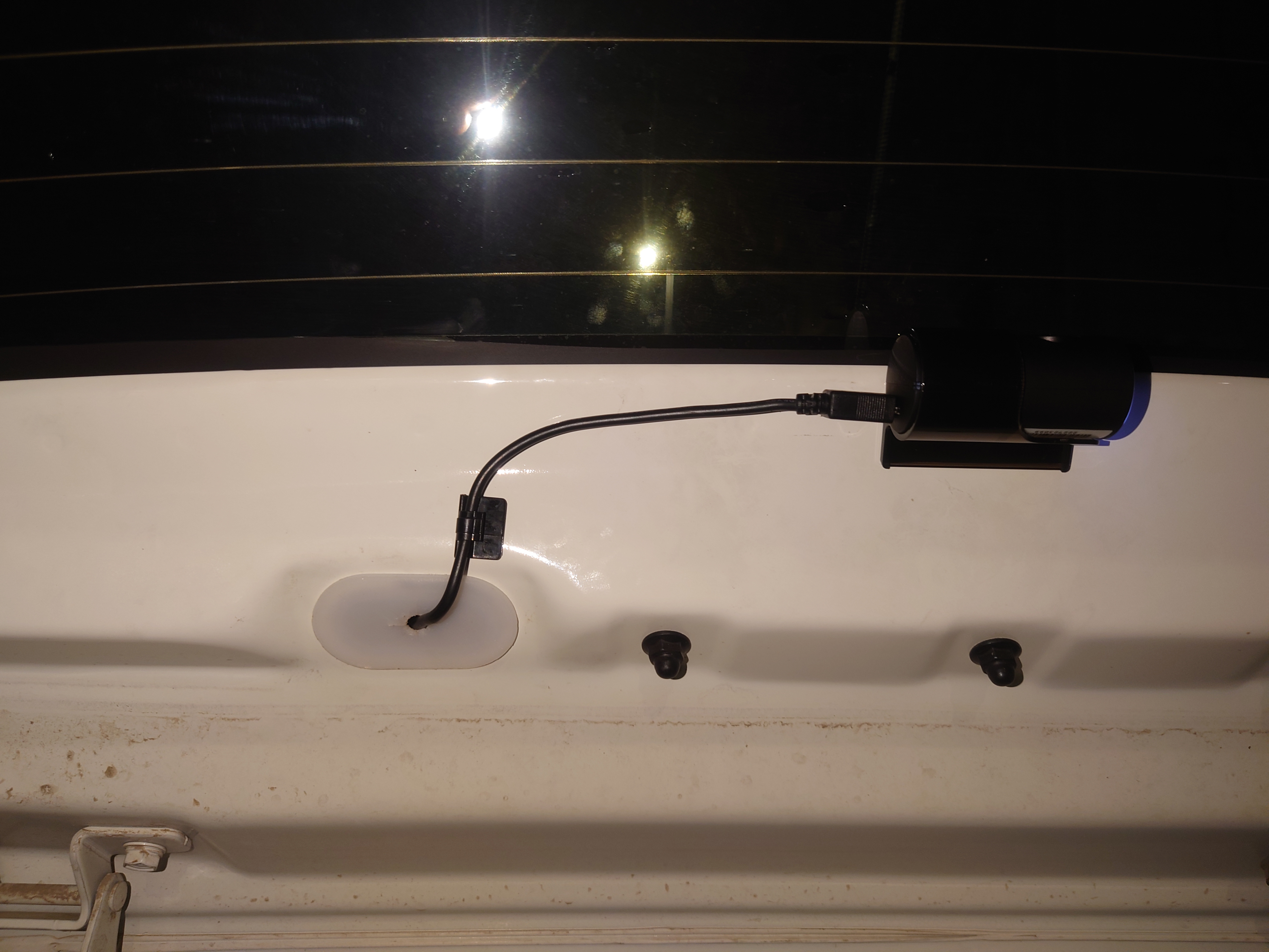 KIA RIO (UB) Hatchback hatch drain plug