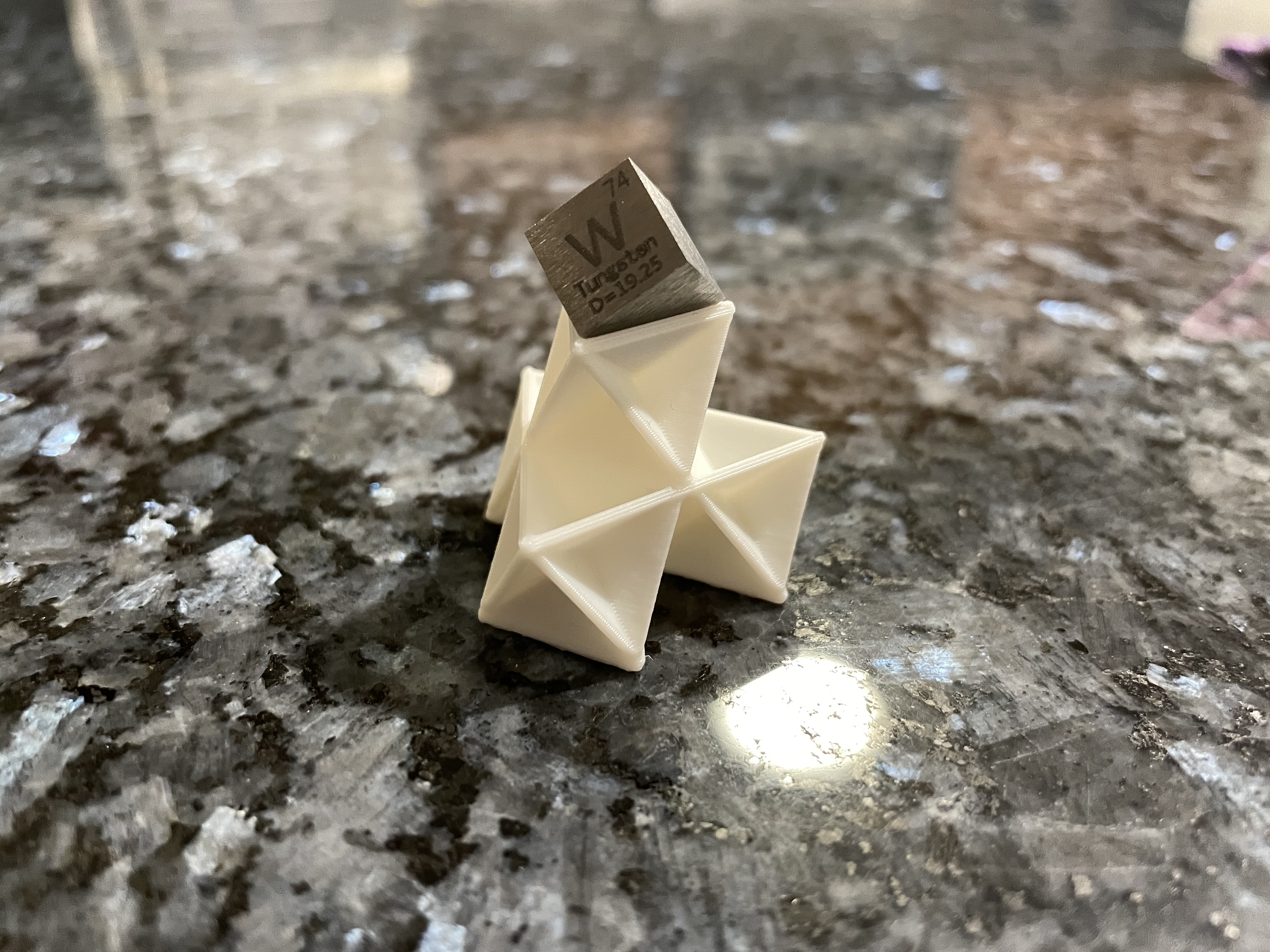 Miniatura 3 do modelo 3D Geometric Cube Display Stand