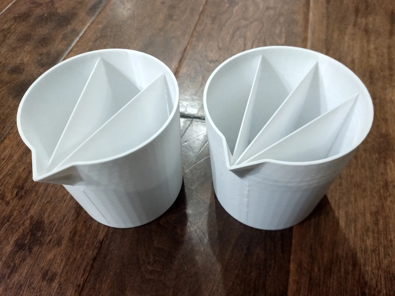 Split Paint Cups by Pascal from FDMBoilerRoom, Download free STL model