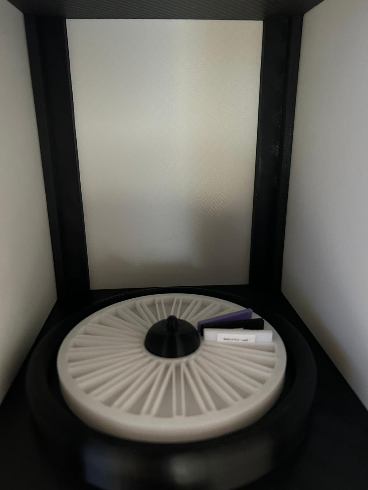 Rotatable Filament Sample Holder