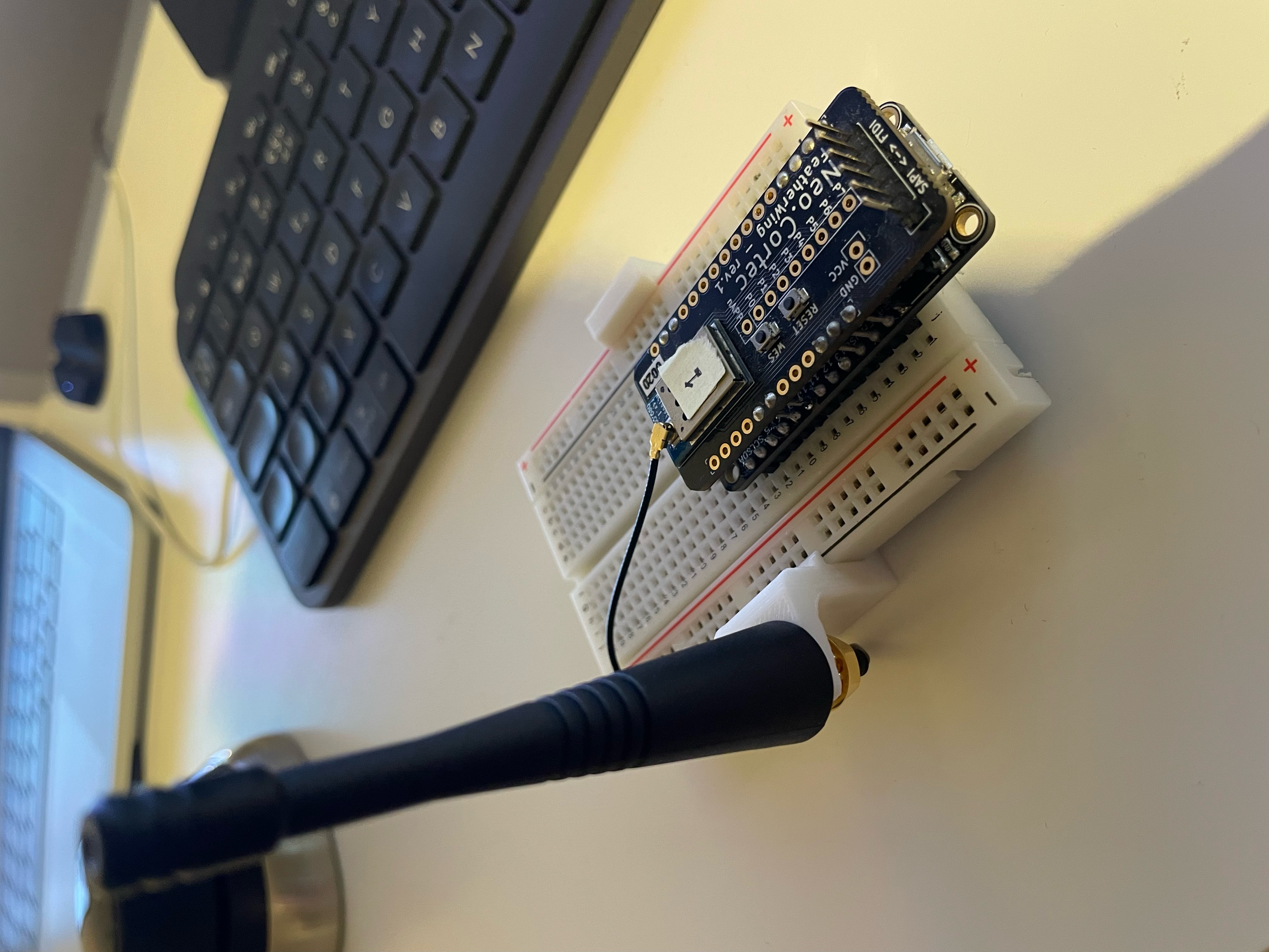 SMA antenna mount for standard breadboard