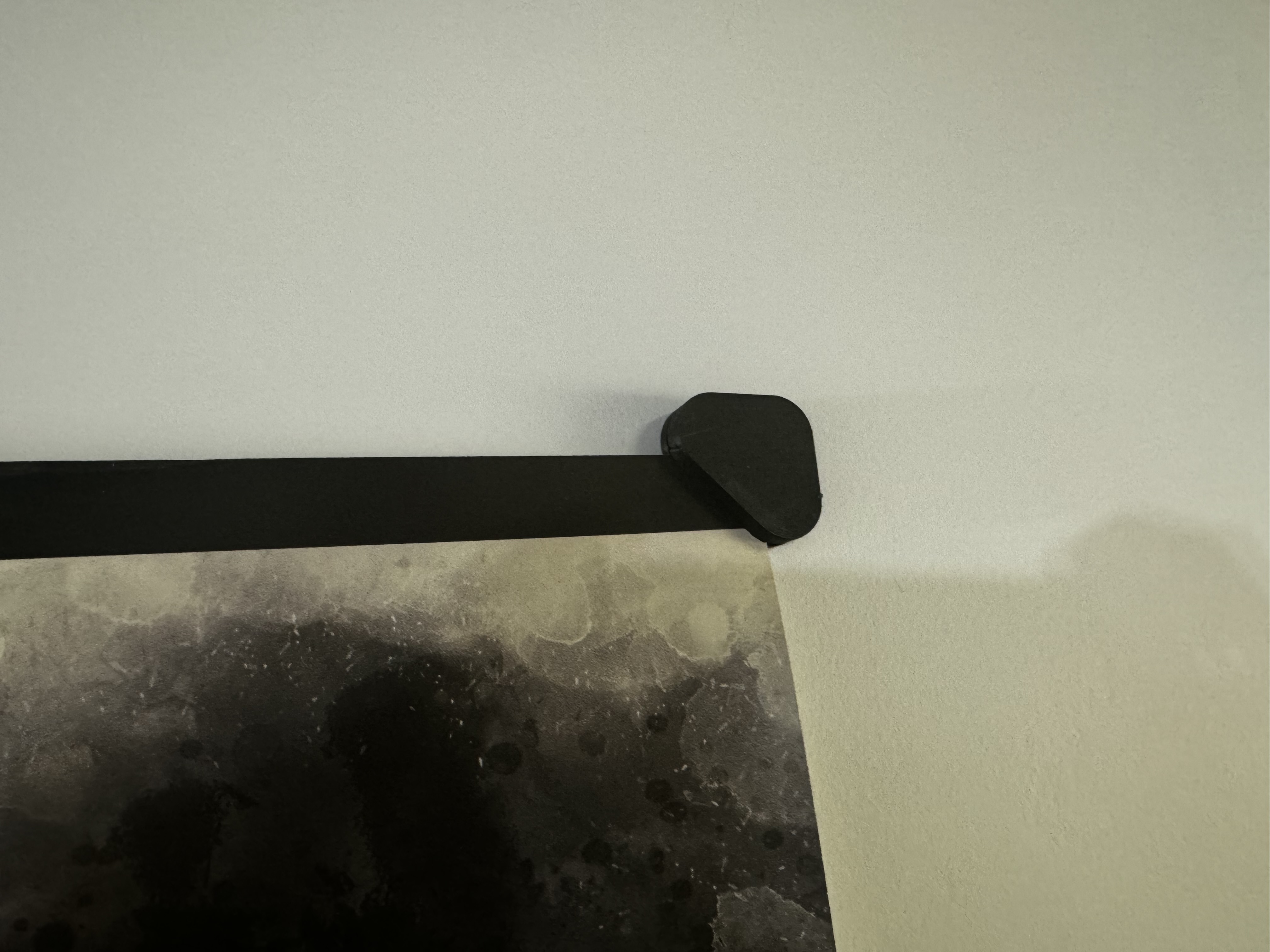 Magnetic Poster Hanging Brackets
