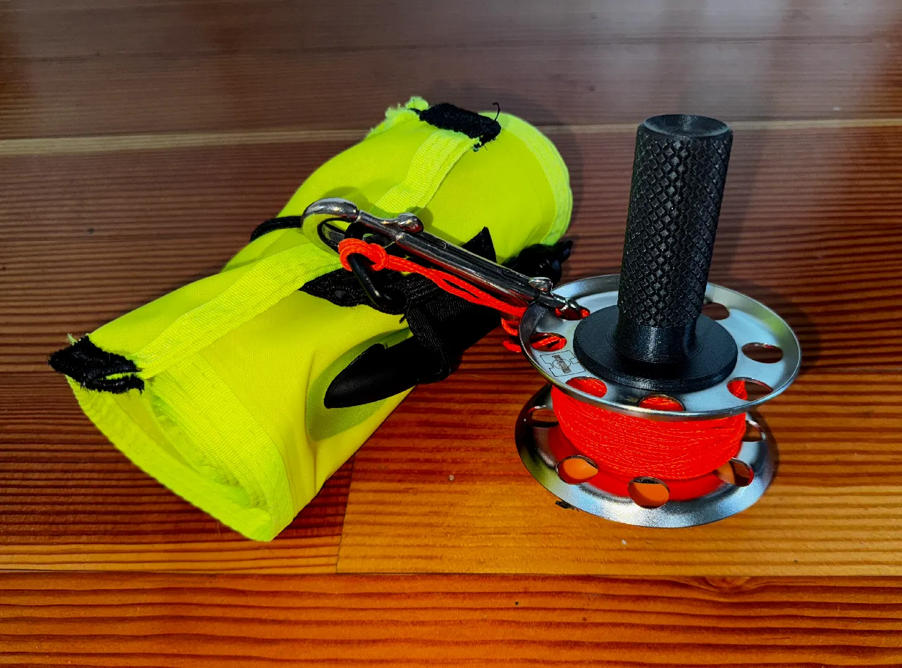 Scuba Surface Marker Buoy (SMB) Spool Handle by stevetfidalgo