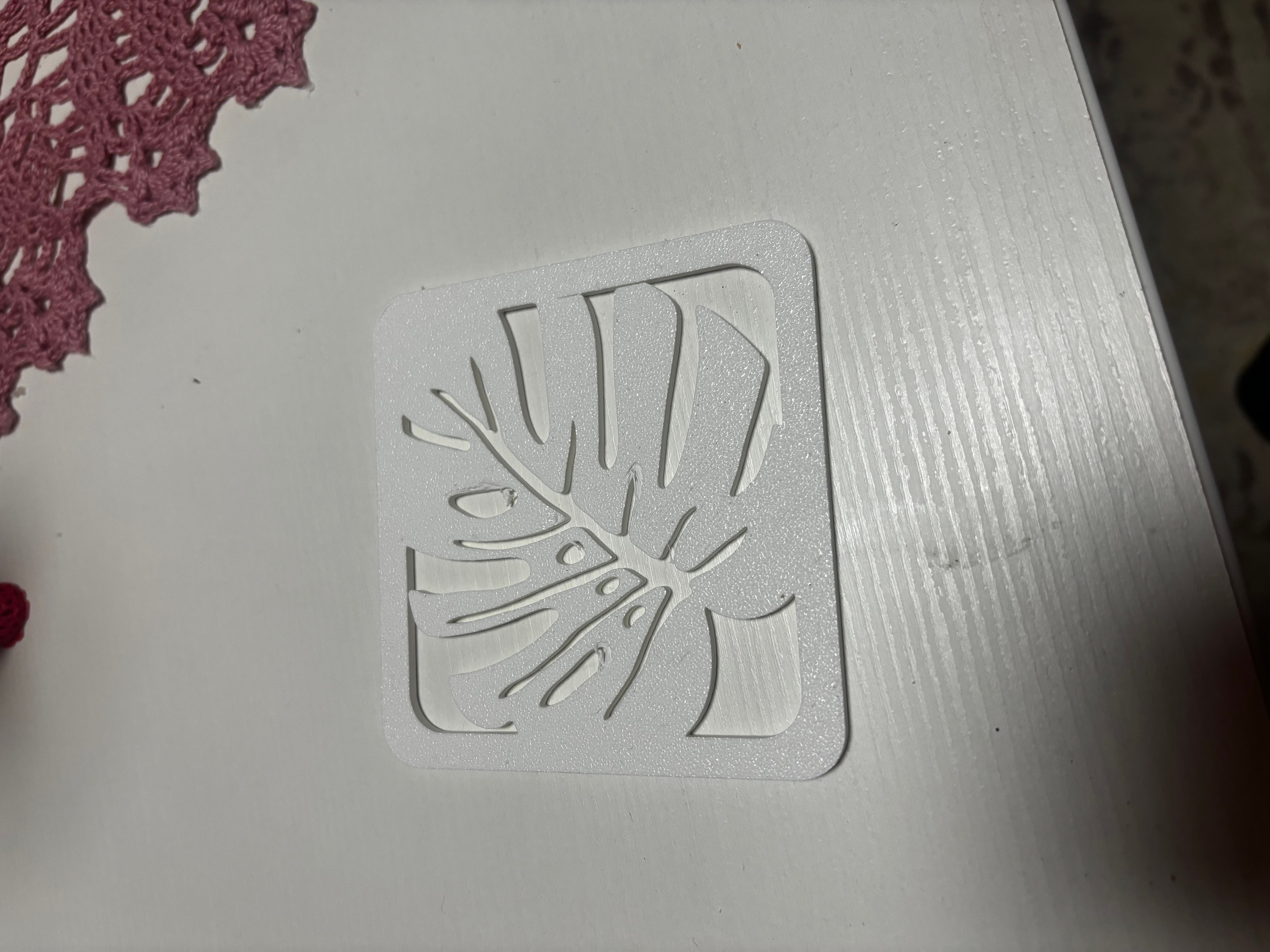 Leaf design beverage coaster