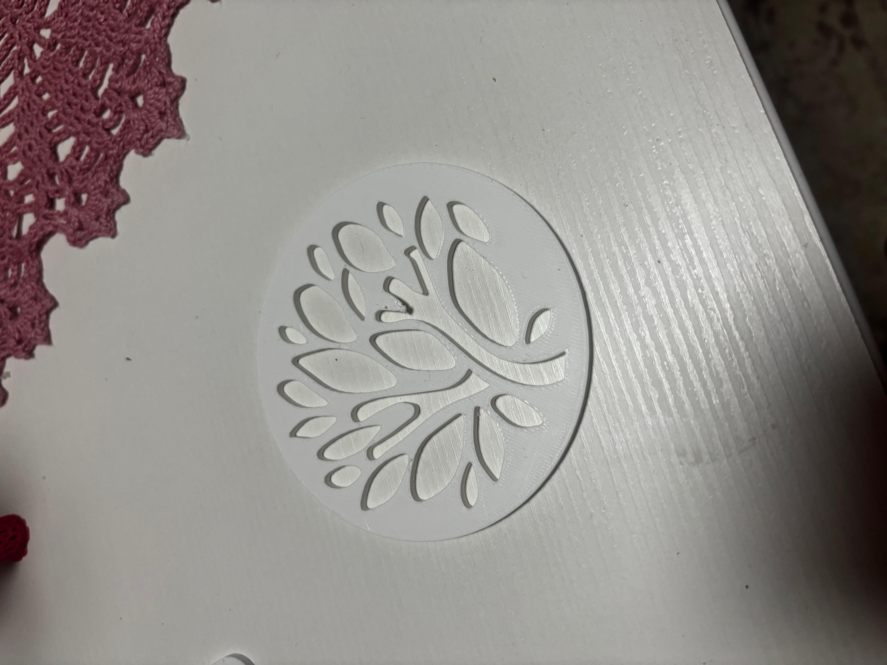 Leaf design beverage coaster