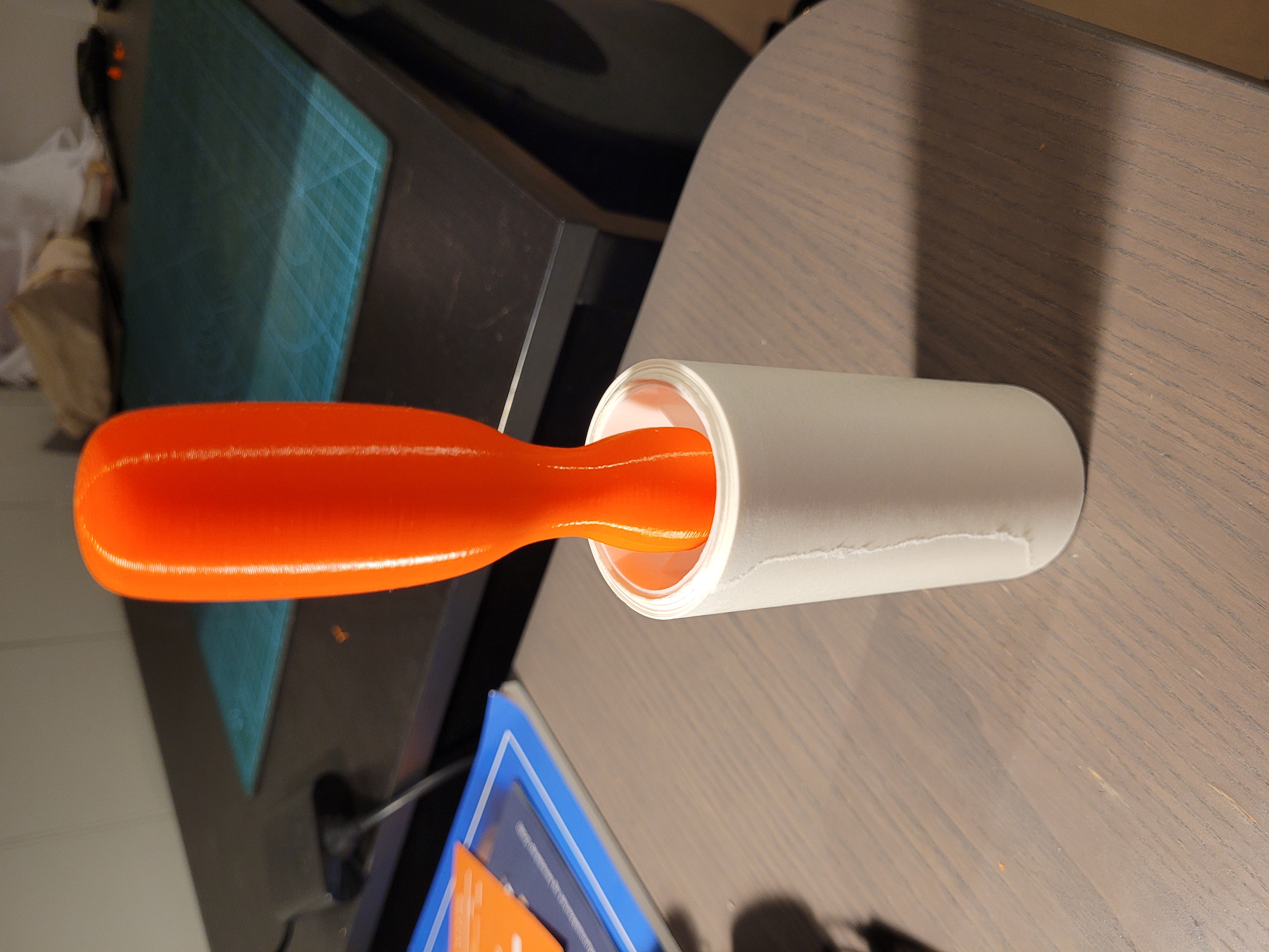 Lint roller handle