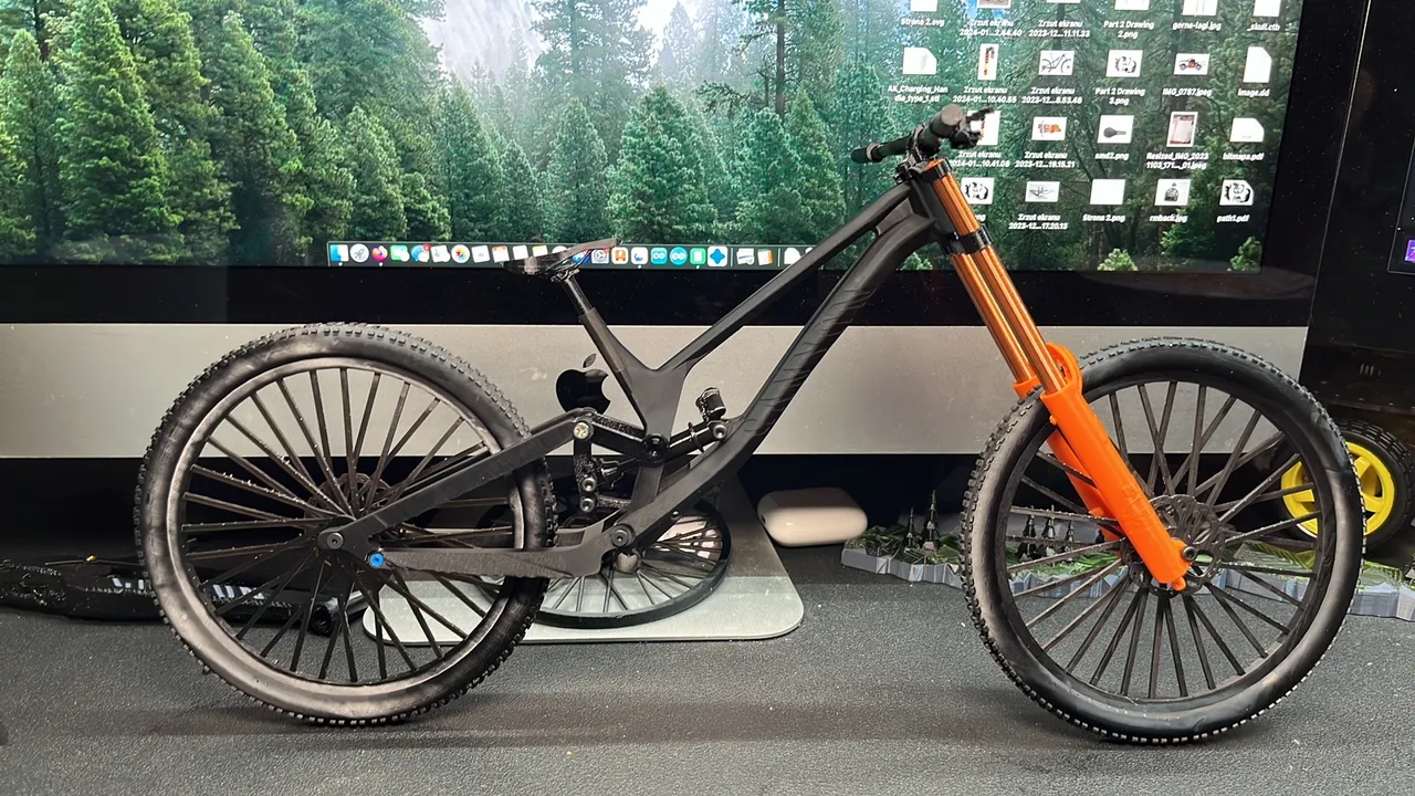 yt ダウンヒルバイク　MTB yt ダウンヒルバイク MTB