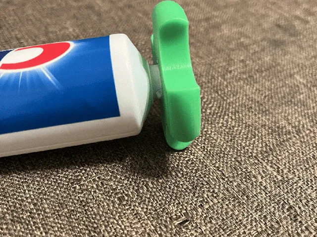 Toothpaste Cap / Stand