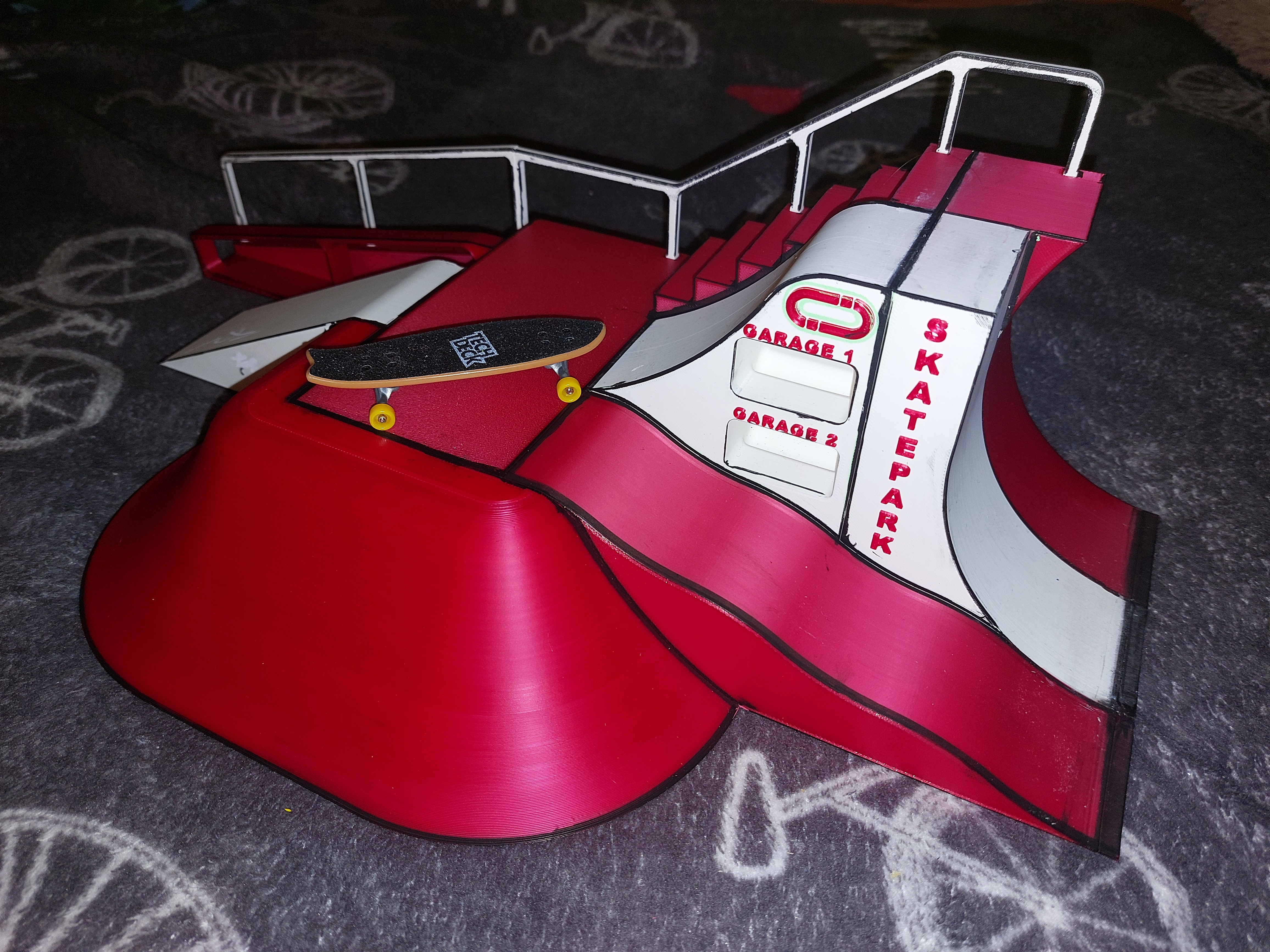 Fingerboard skatepark