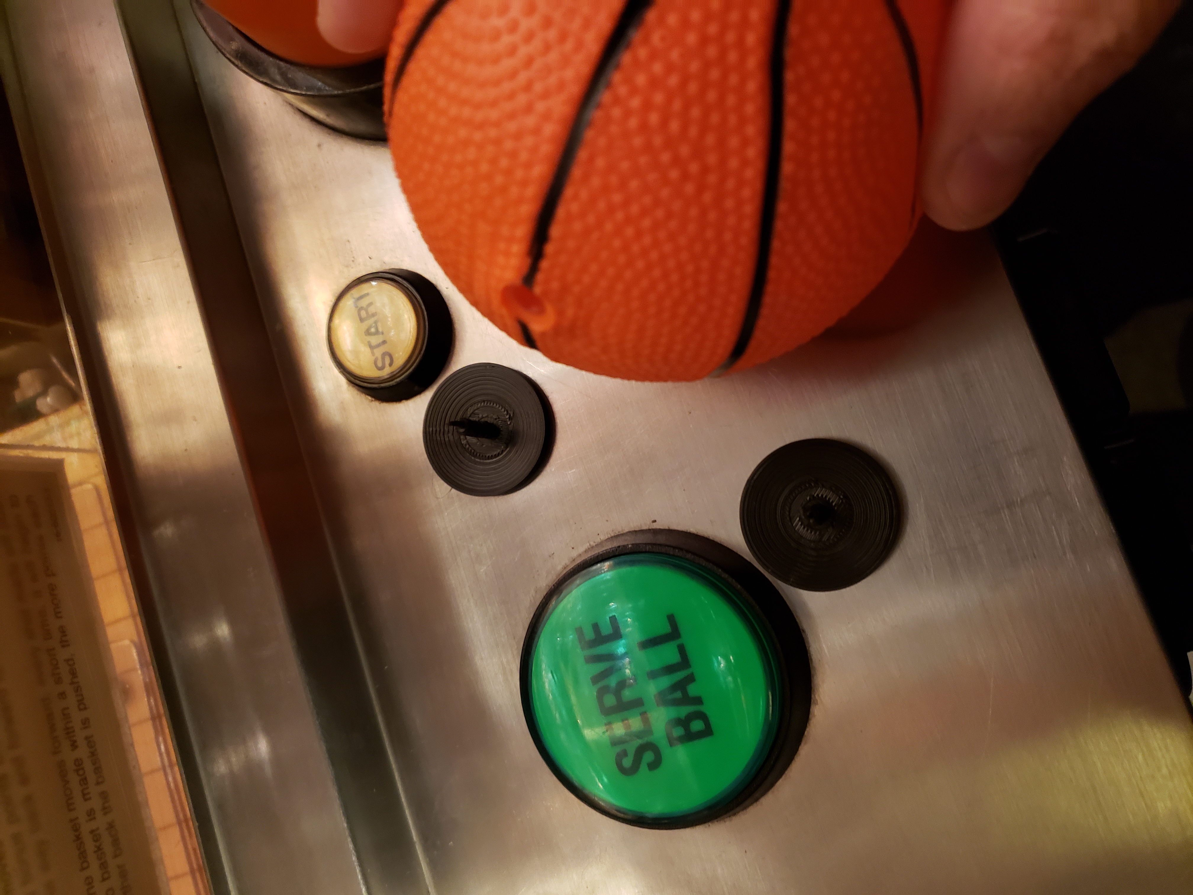Mini-Basketball Stand