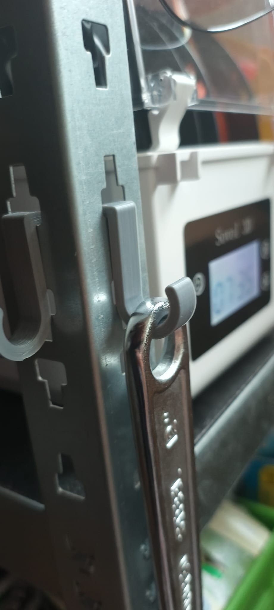 Simple shelving unit hook