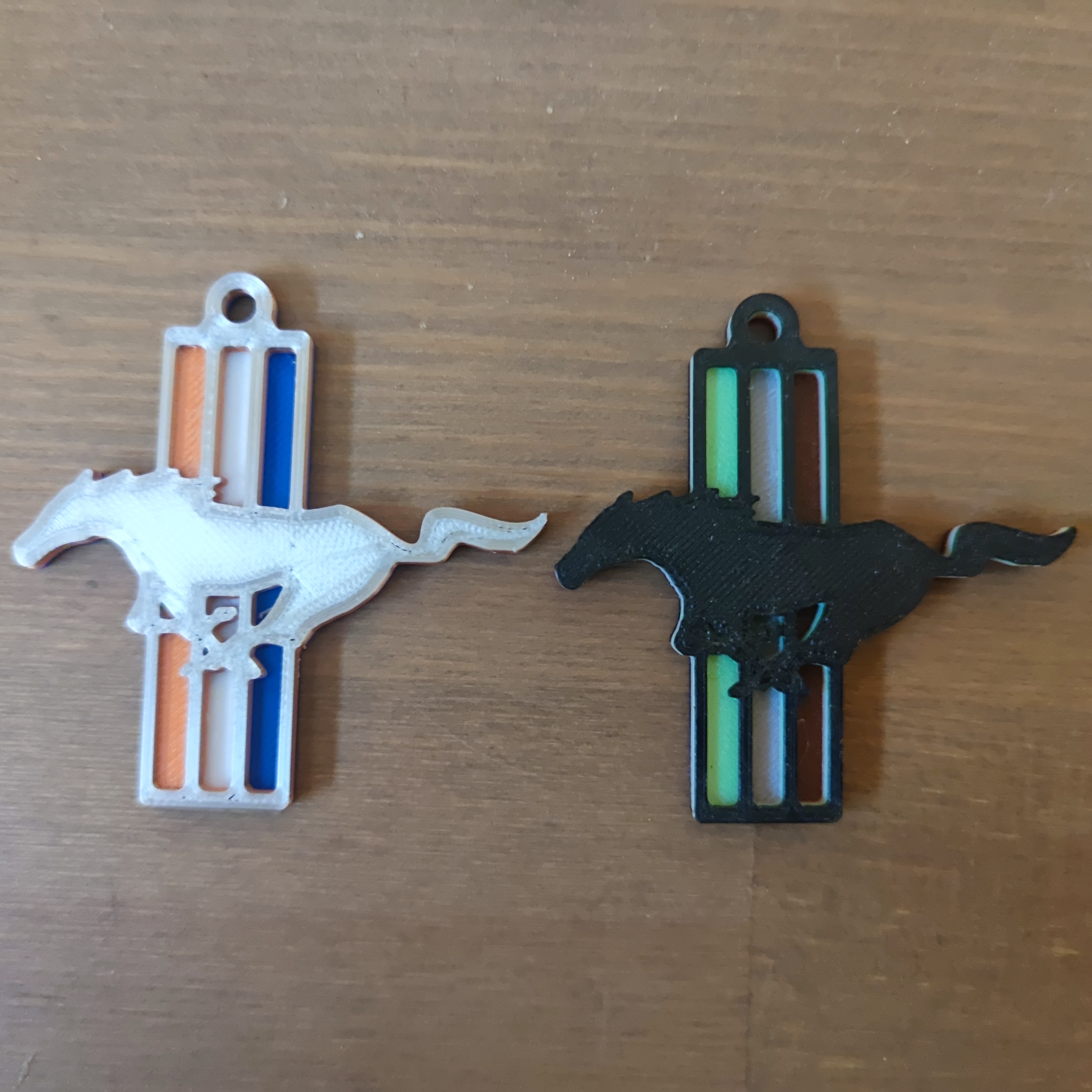 FORD MUSTANG KEYCHAIN