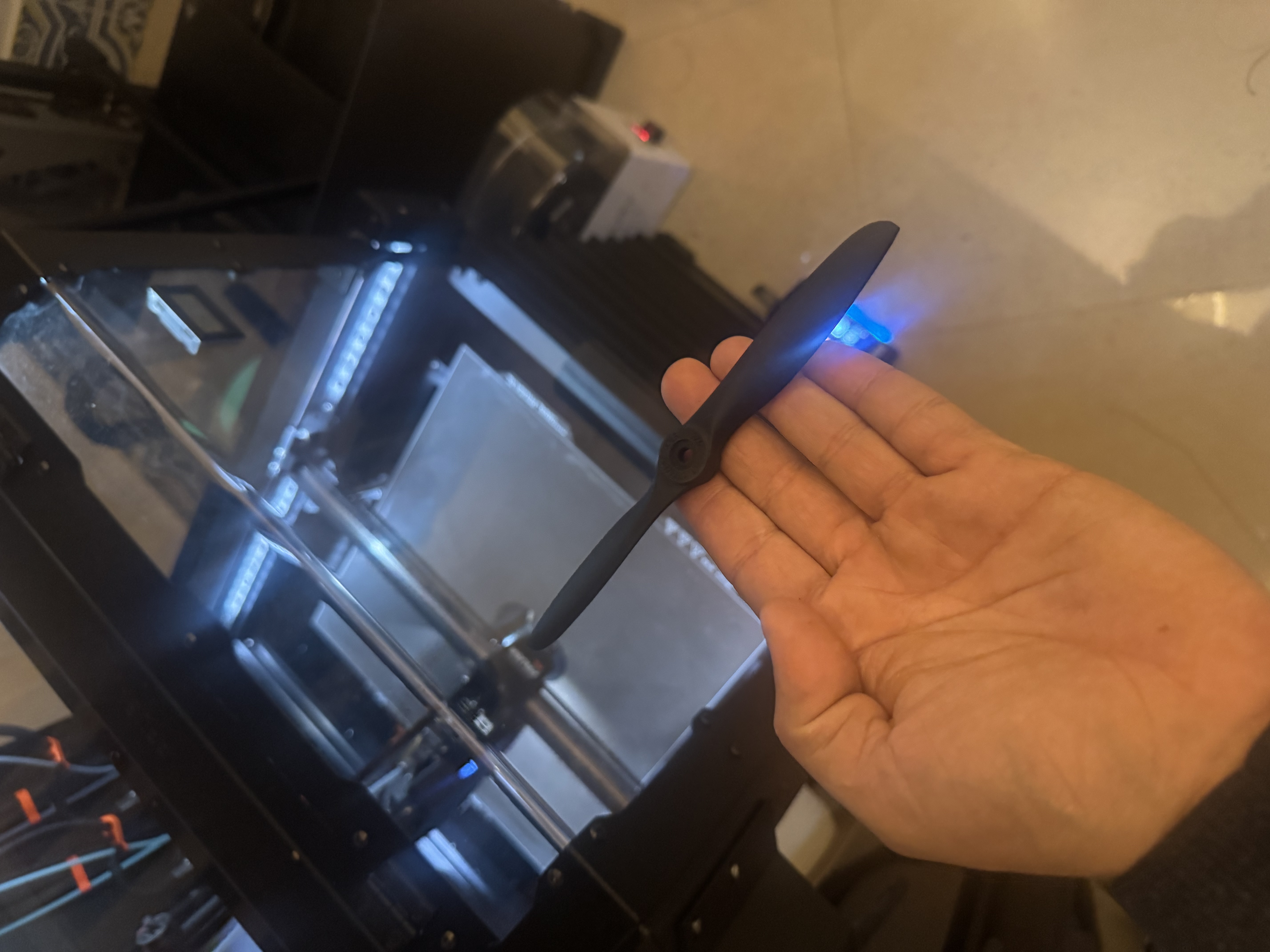 elica propeller per aereo 7 pollici 18 gradi , motore os elettrico o scoppio glow