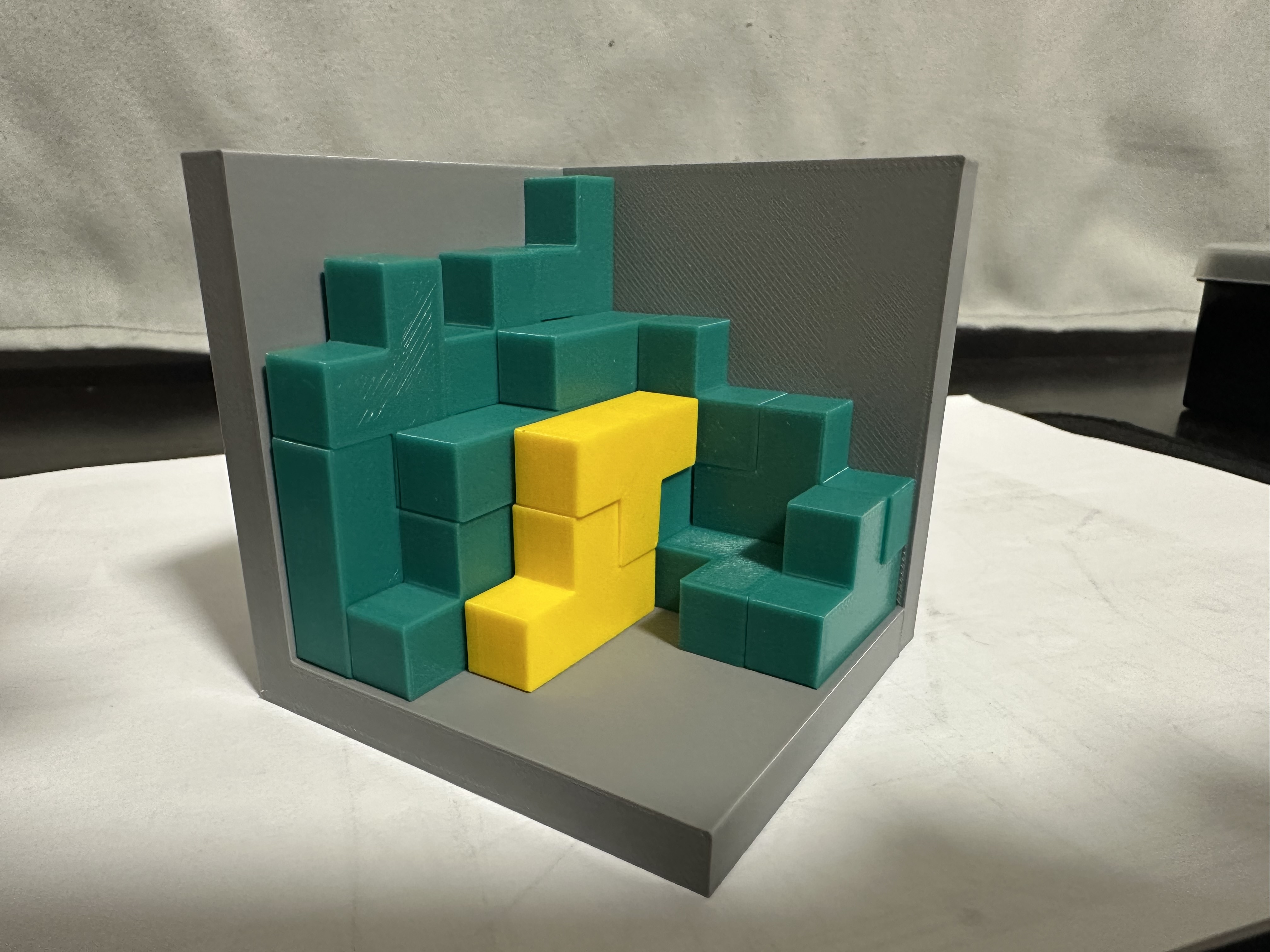 Cubicle T/L-shapes Puzzle