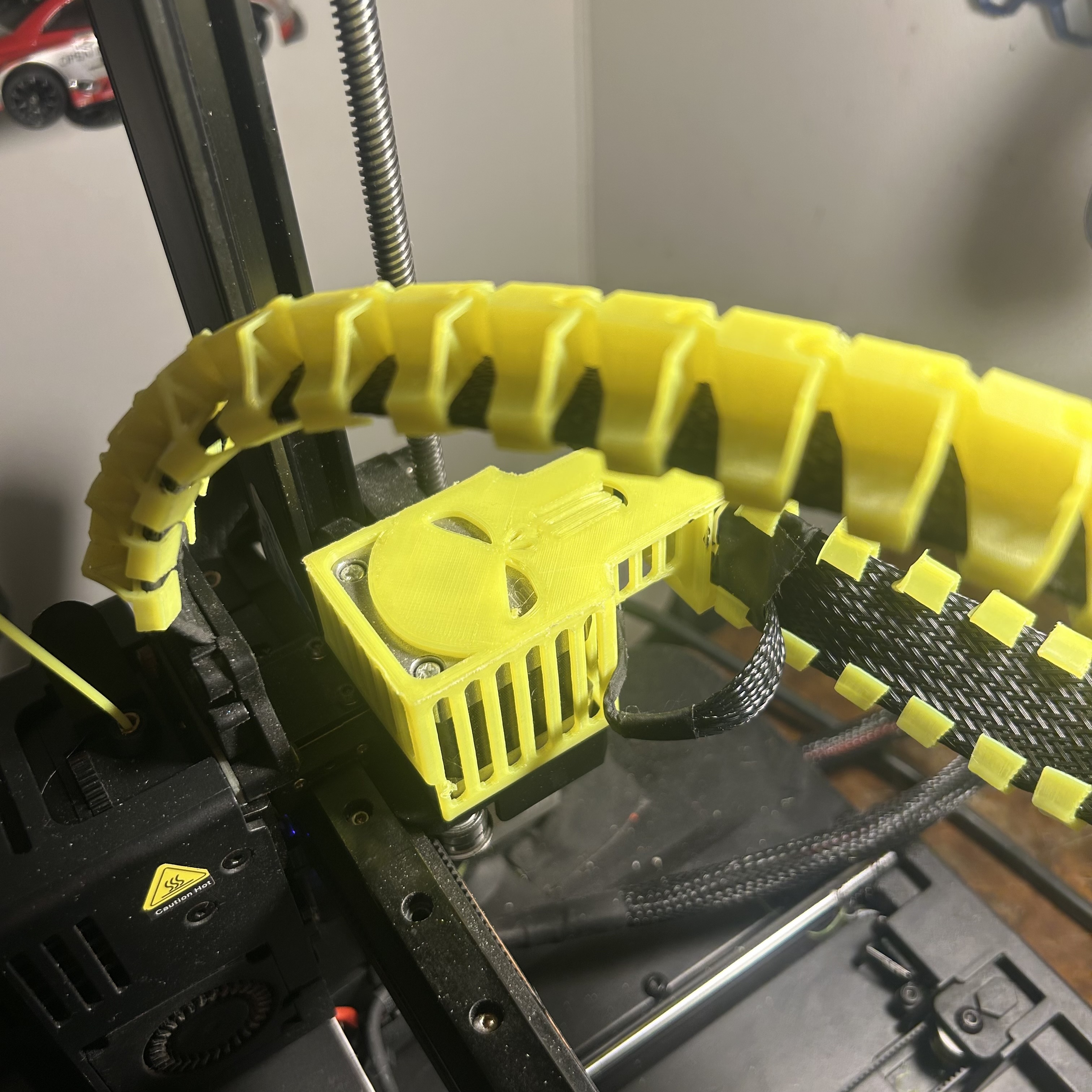 Ender 3 V3 KE - Cover stepper motor+ spine cable chain holder v2 - punisher edition