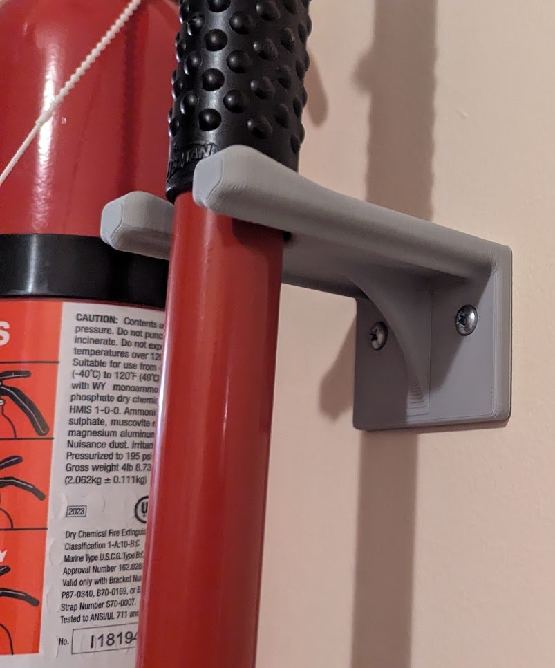 Broom / Mop holder — thumbnail 2