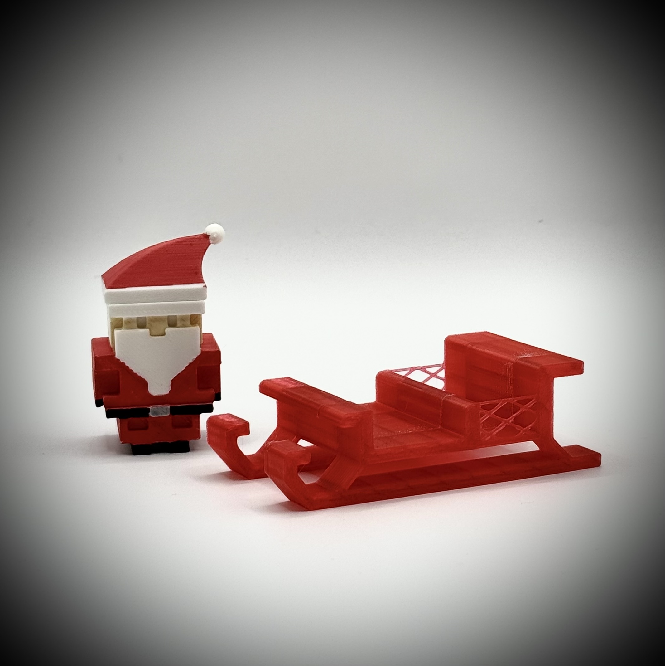 Santa and Sleigh (blocky)