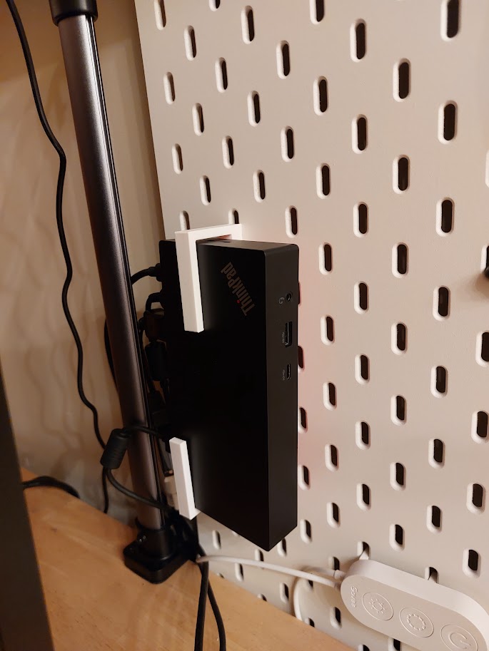 dockingstation holder thinkpad skadis ikea