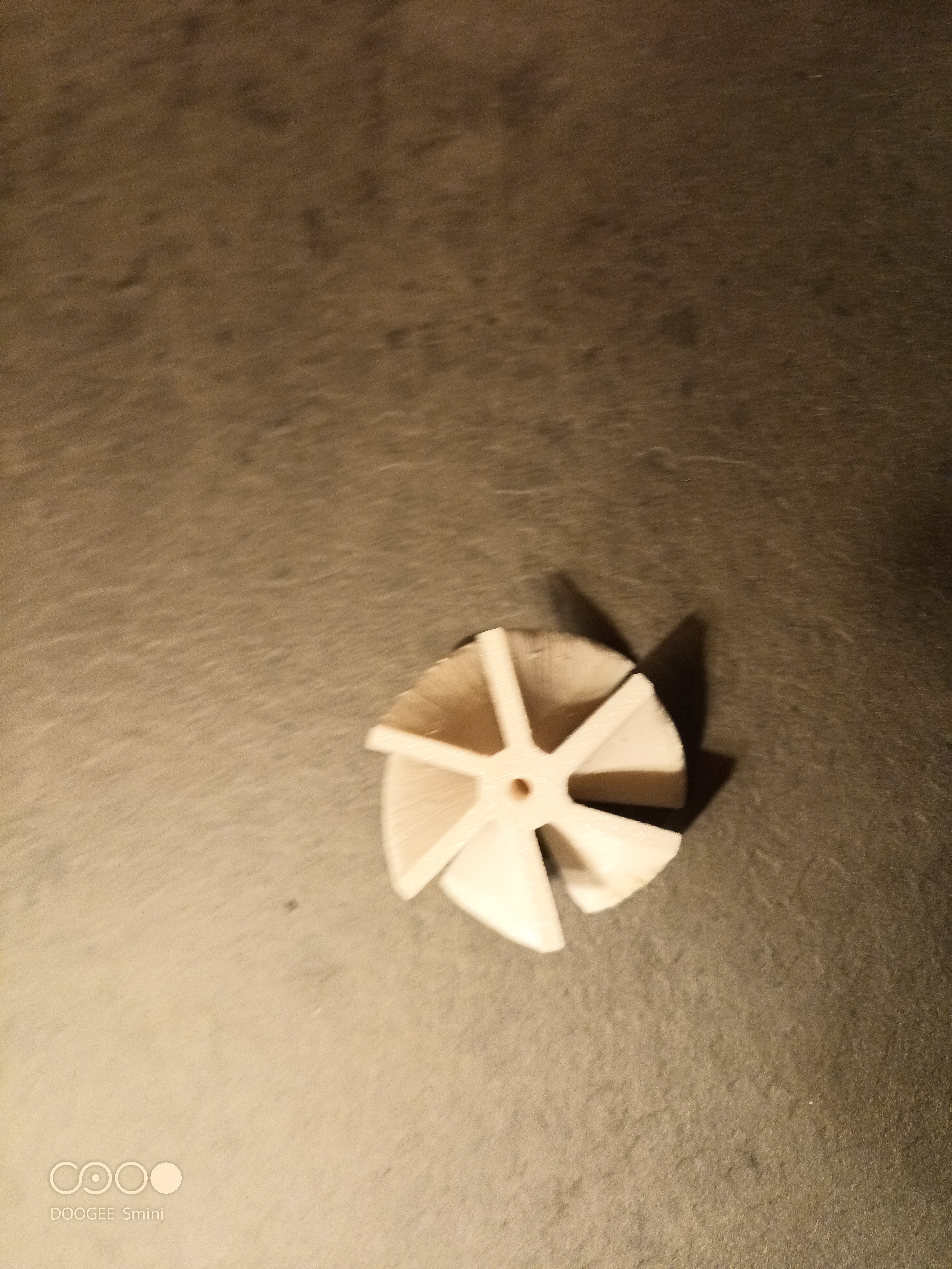 Pustekreisel / Kreisel / spinning top