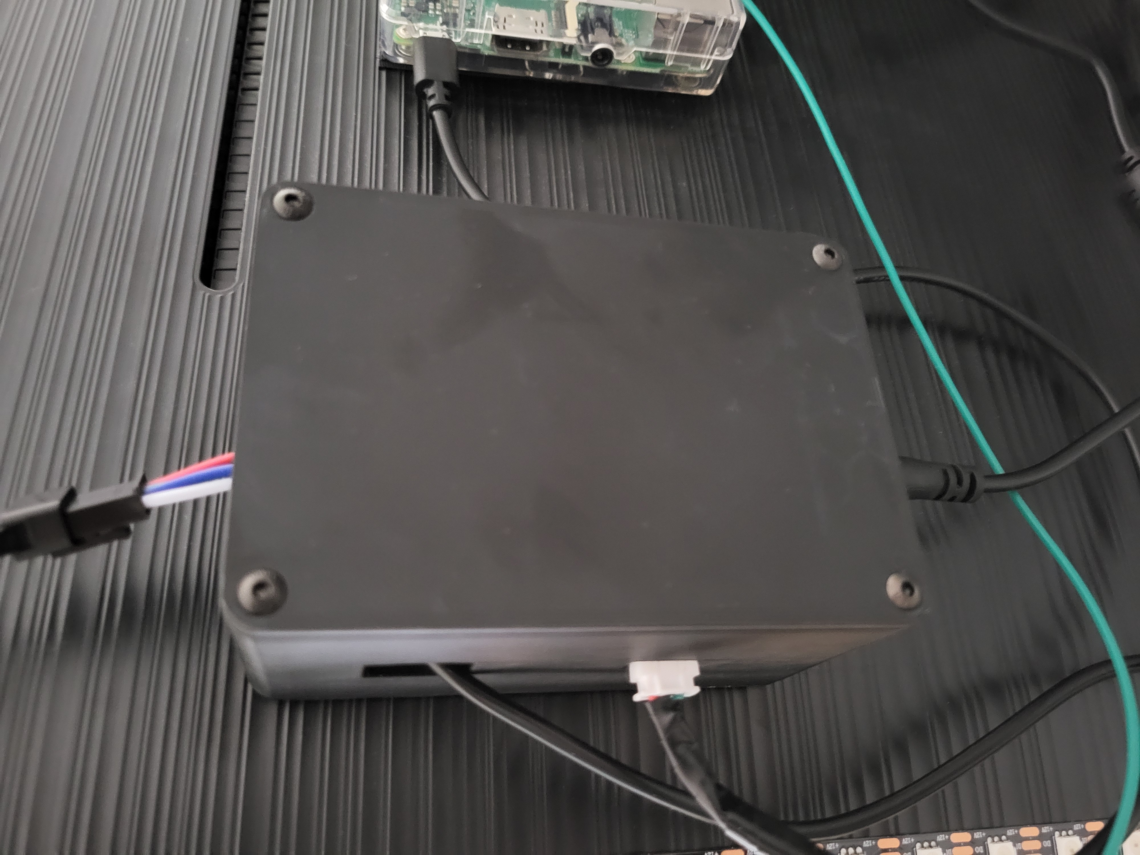 Just another projectbox/electric box V1 ambilight