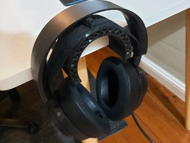 Headphone Holder Desk Clip [No clamps!]