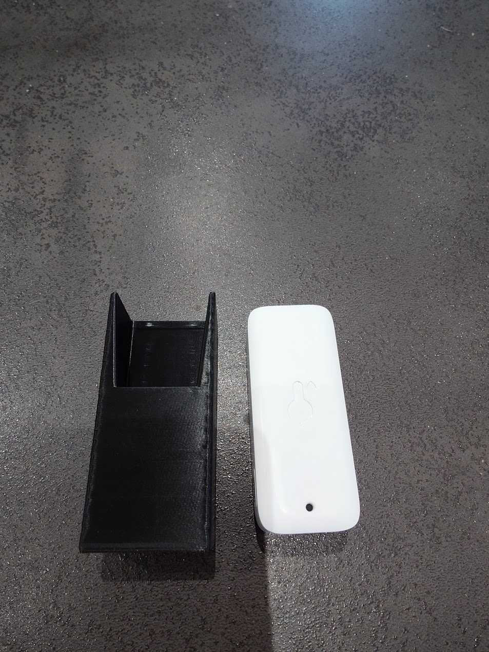 SwitchBot Indoor/Outdoor Thermo-Hygrometer holder