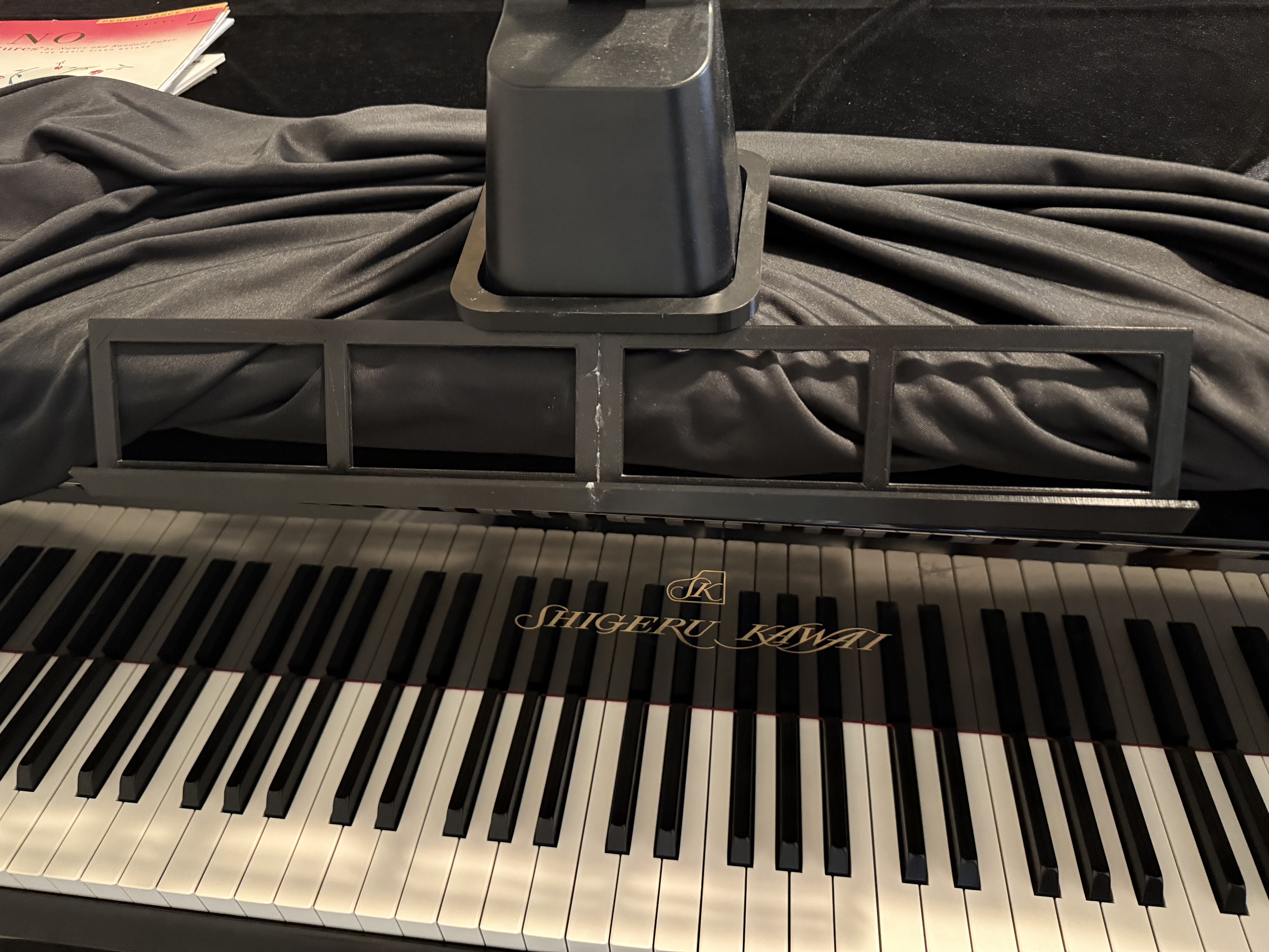 piano lamp sheet holder