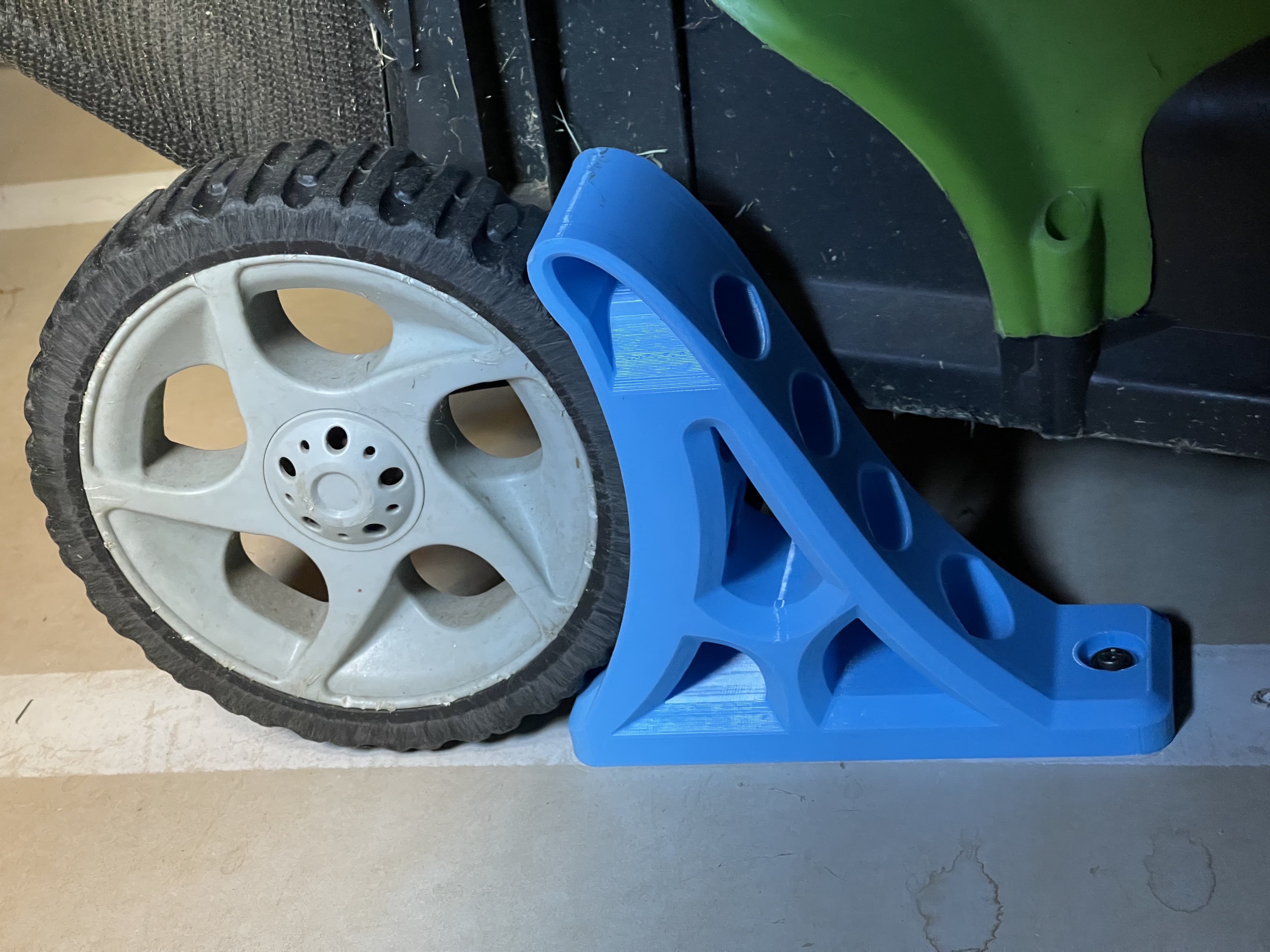 Lawnmower Wall Mount for 6 inch wheels