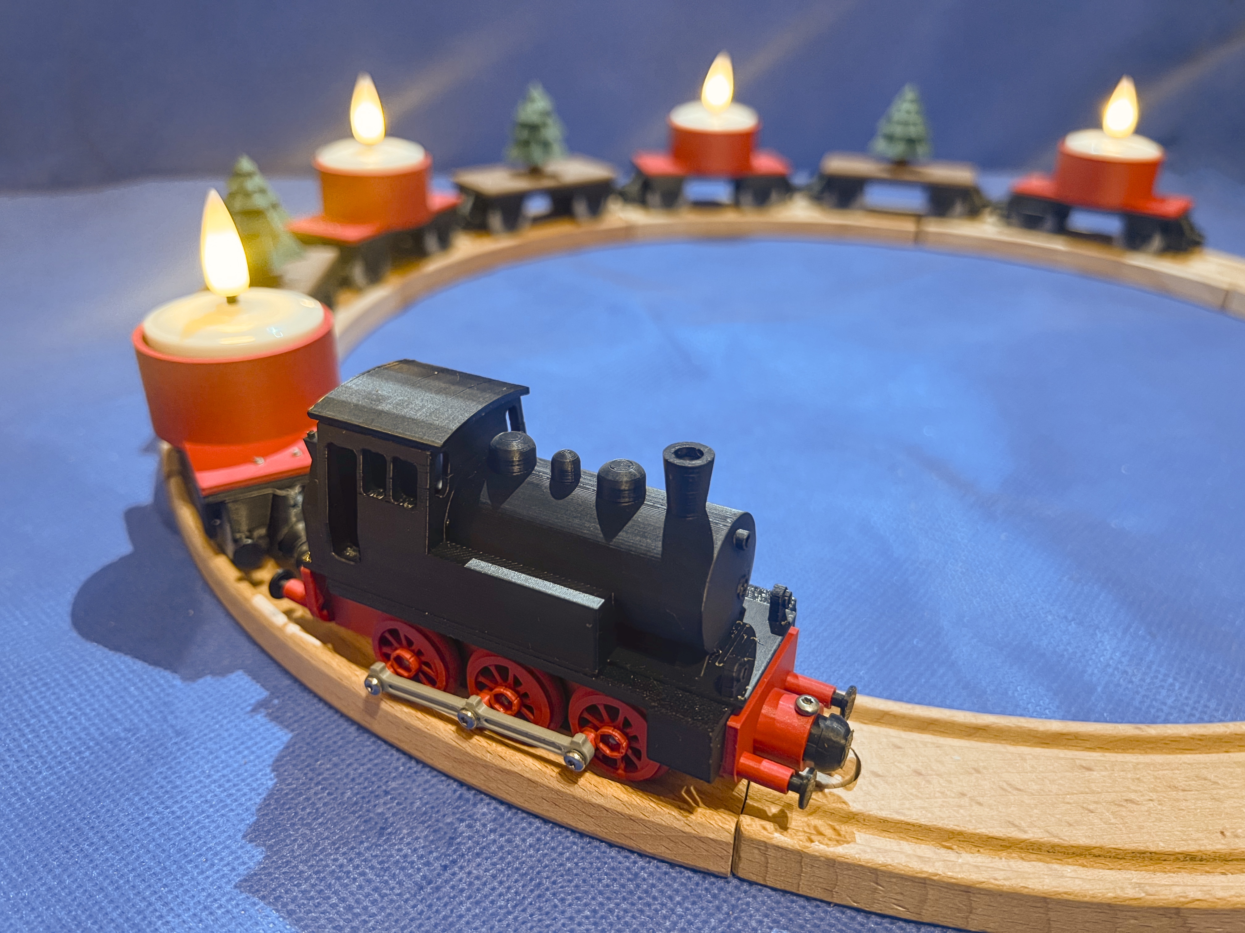 BR80 - steam locomotive for wooden tracks - Brio, Ikea compatible