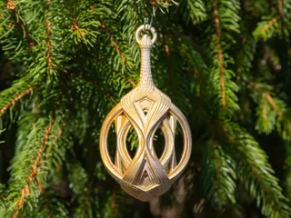 Open Lattice Flare Christmas Bulb 2024