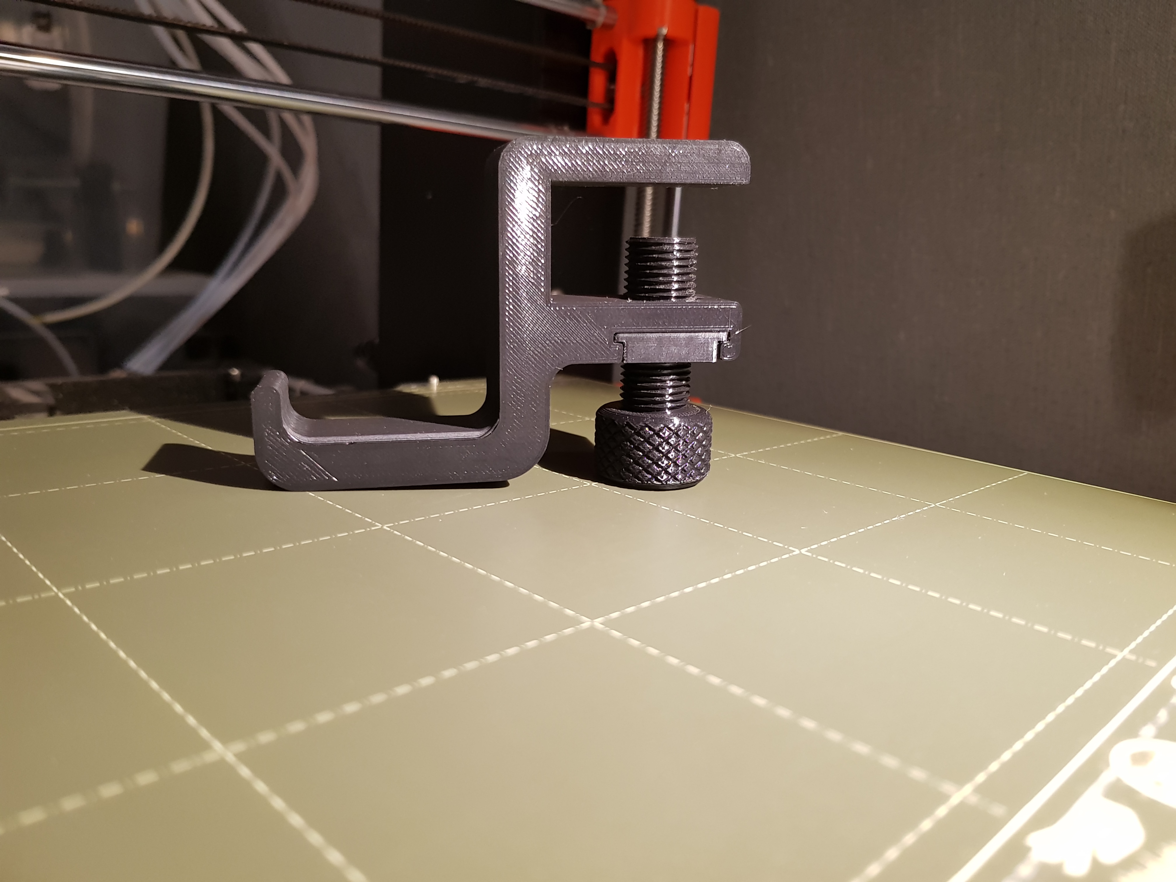 Miniatura 2 do modelo 3D Headset Hanger 2.0