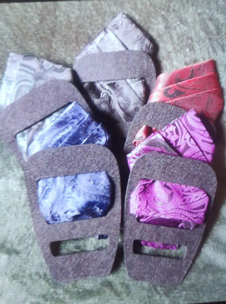 towel support for suit pocket