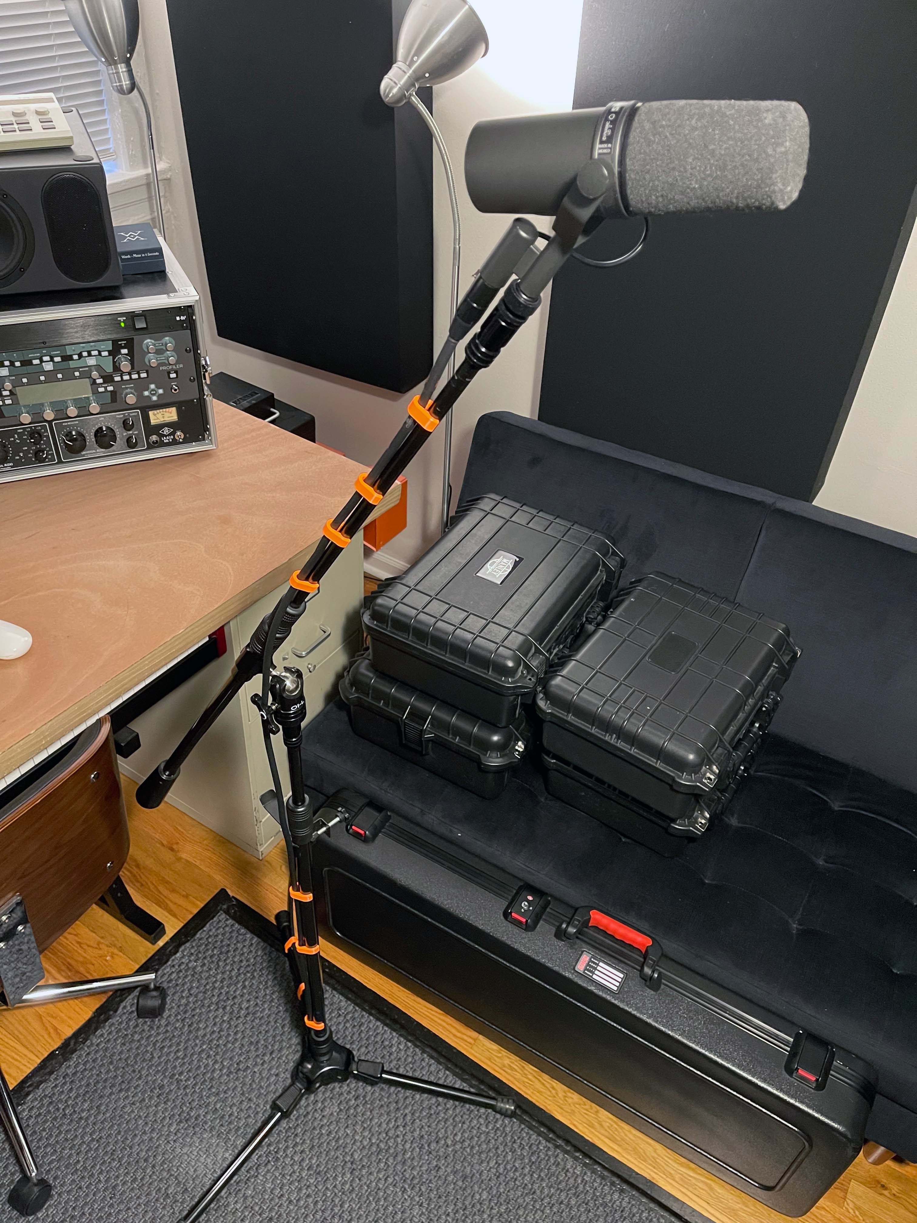 Universal Microphone Stand Cable Clip by astrophage Download free STL