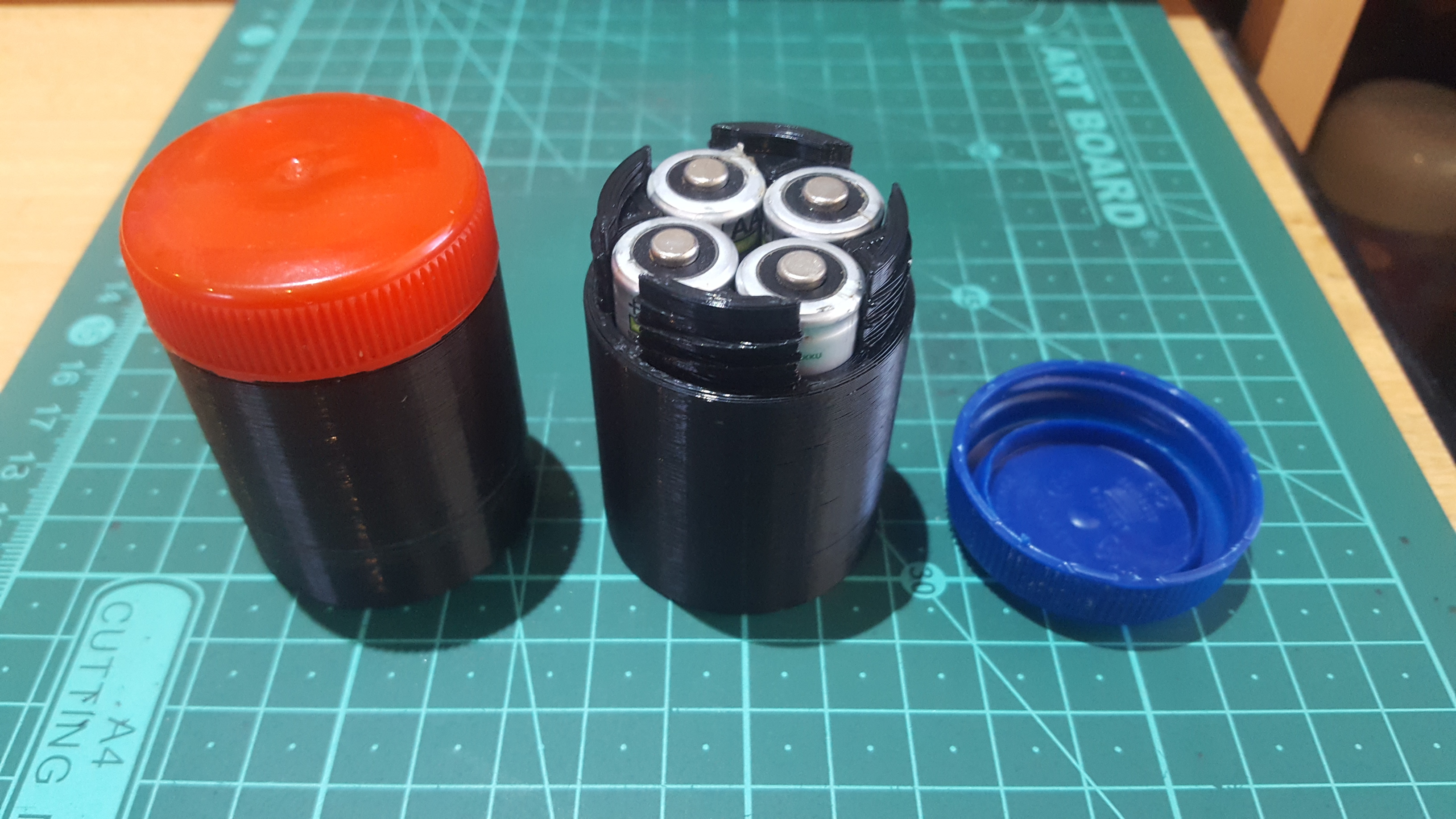 4xAA Battery Milk Bottle Cap Container