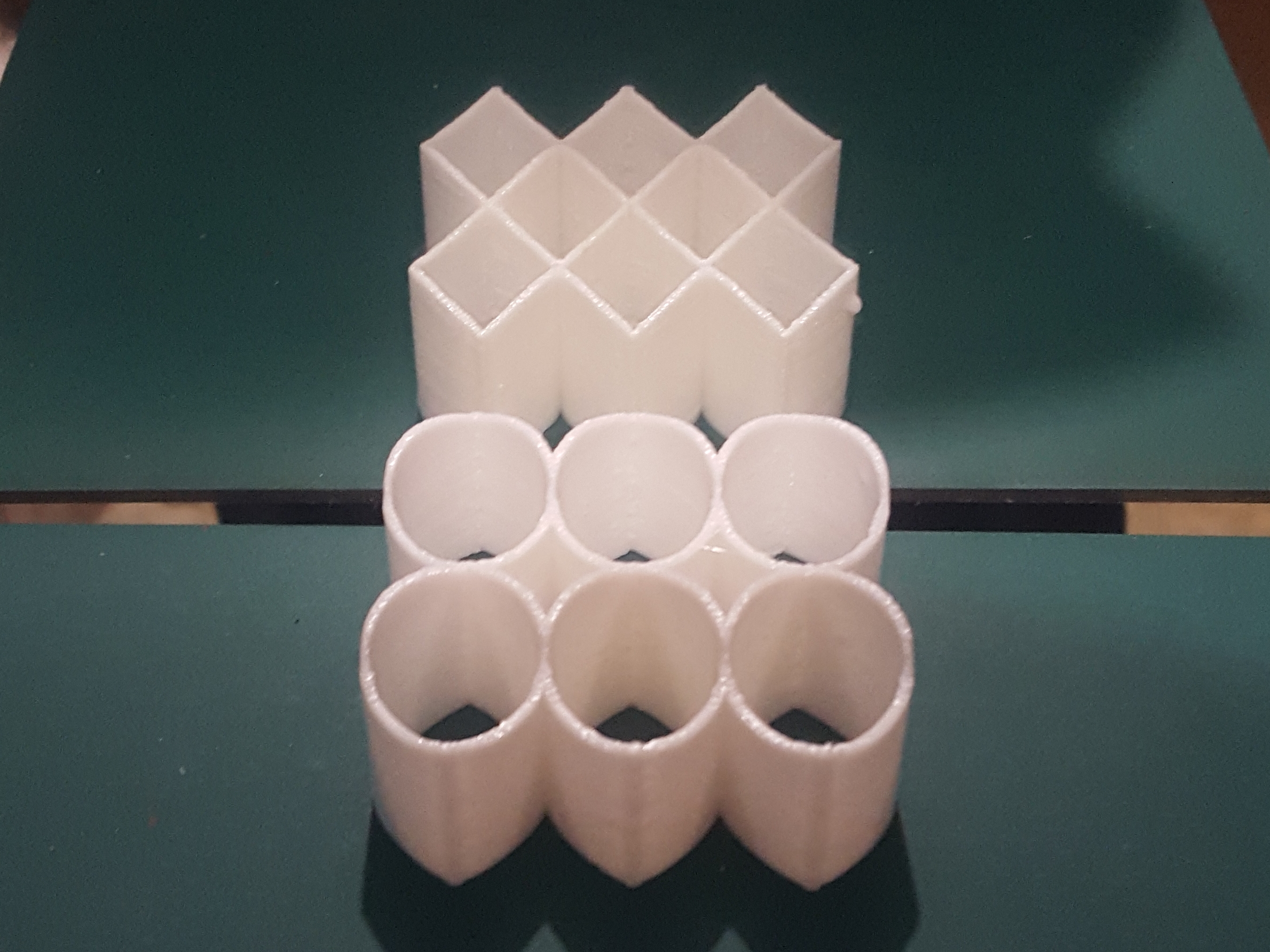 The Squarcle (A 3D Optical Illusion)
