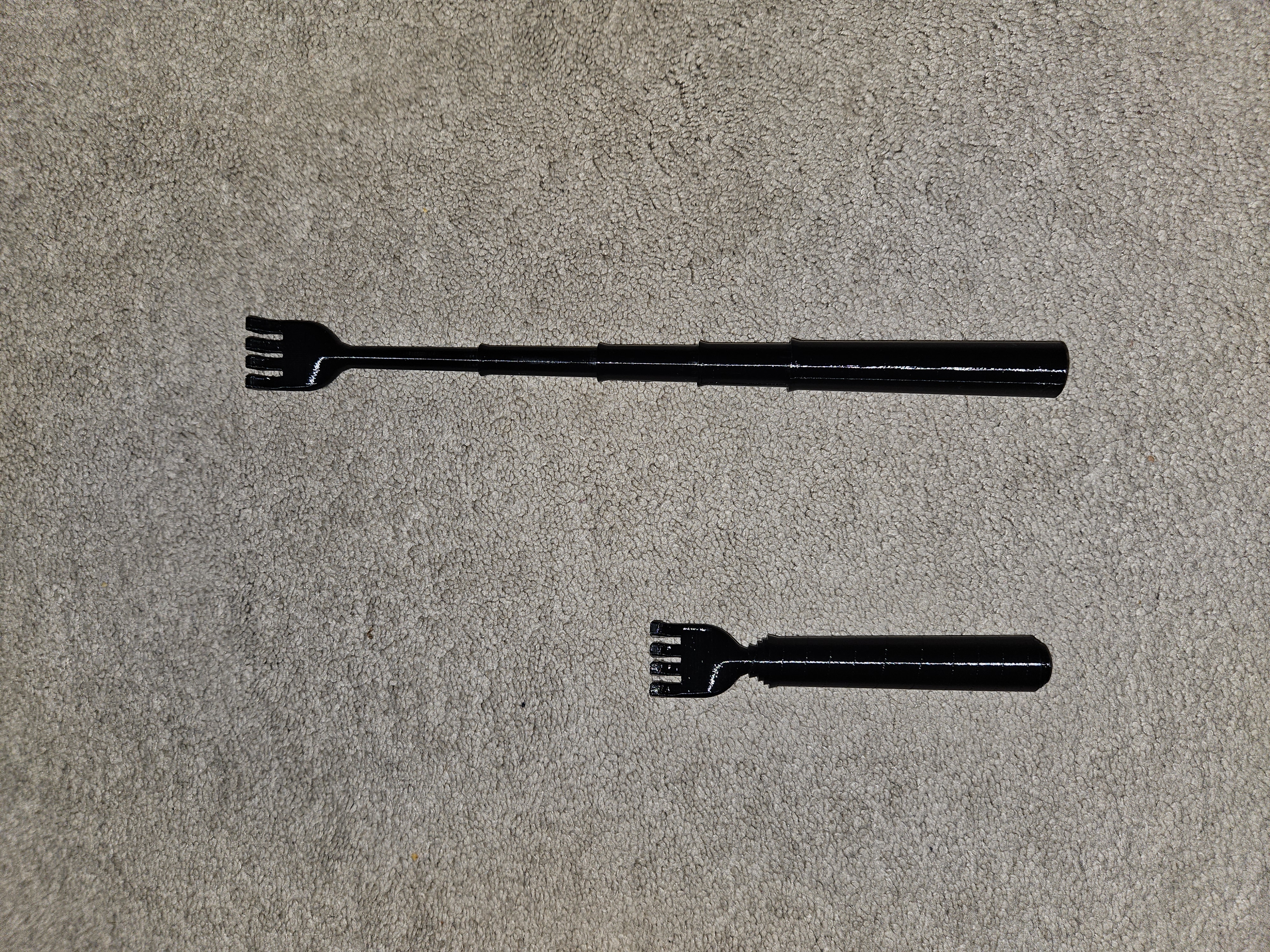 Collapsible  backscratcher