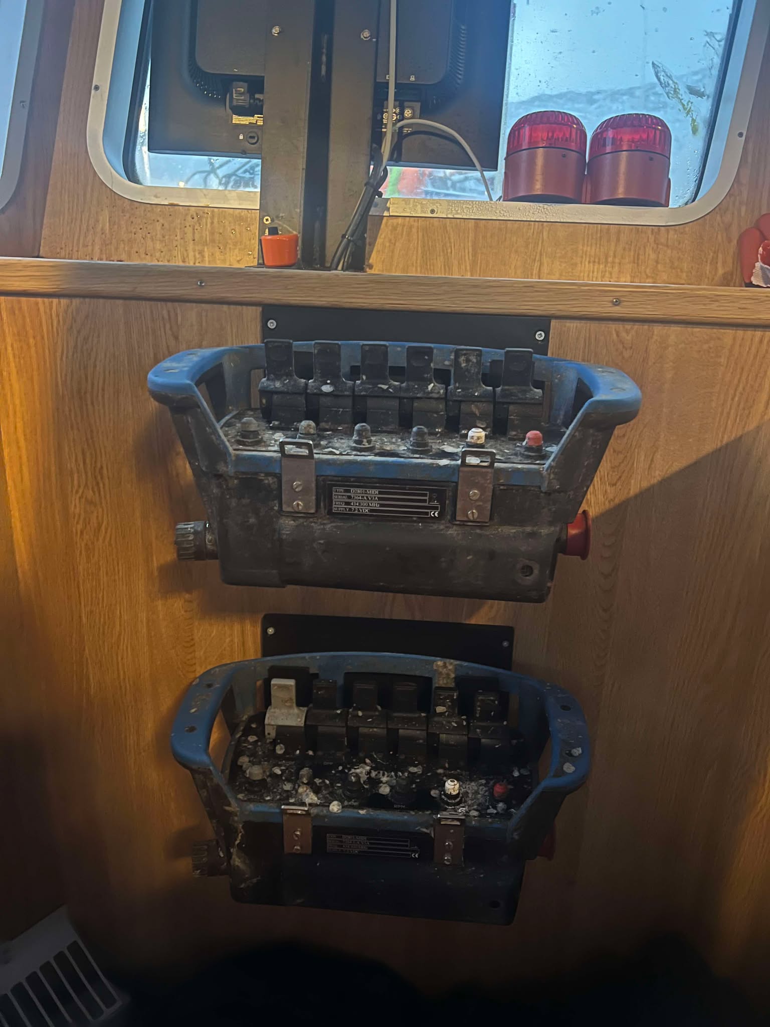 Meydam Universal Crane Panel Holder