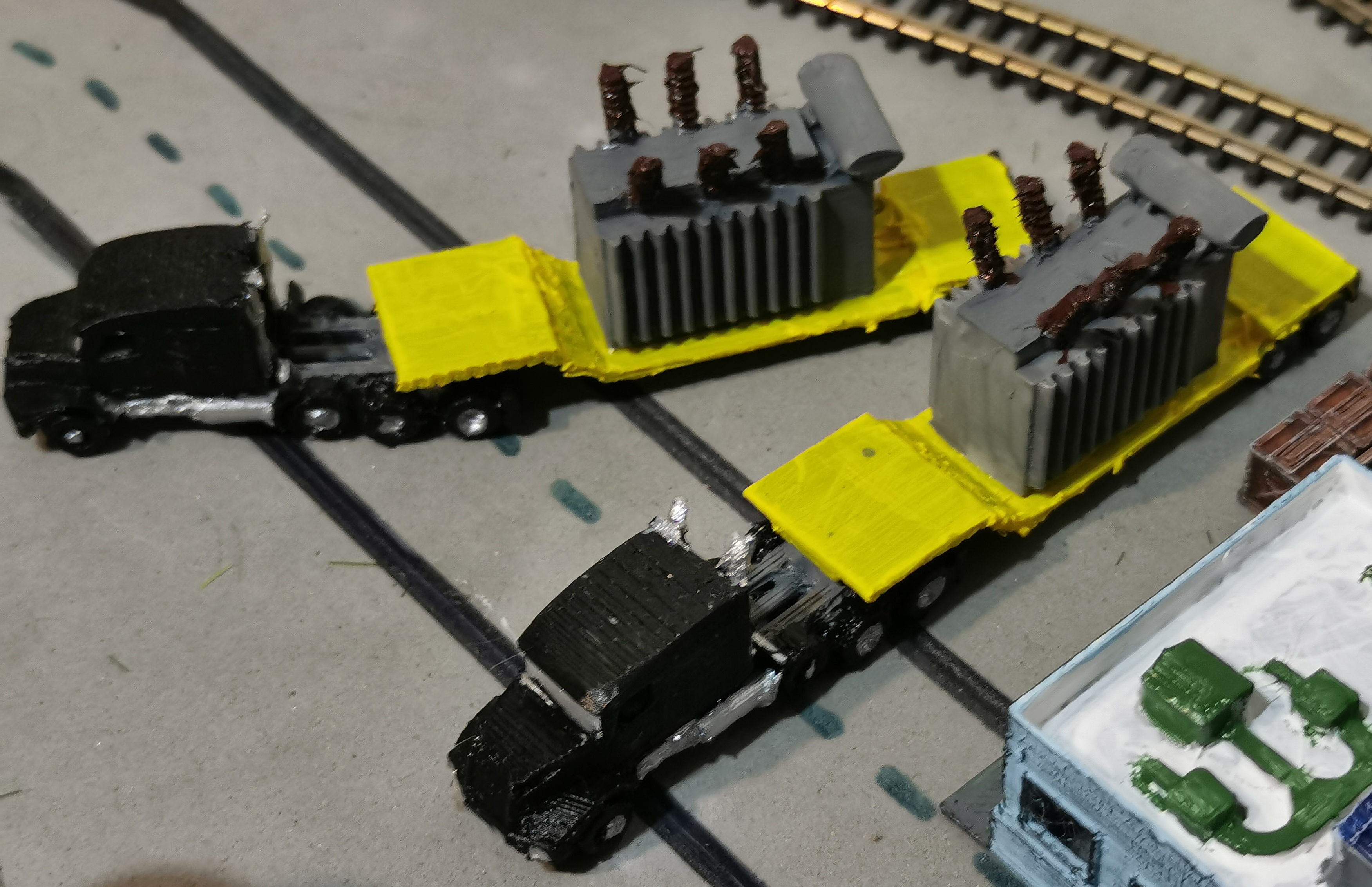 Z scale Volvo VNX Semi tractor and trailer
