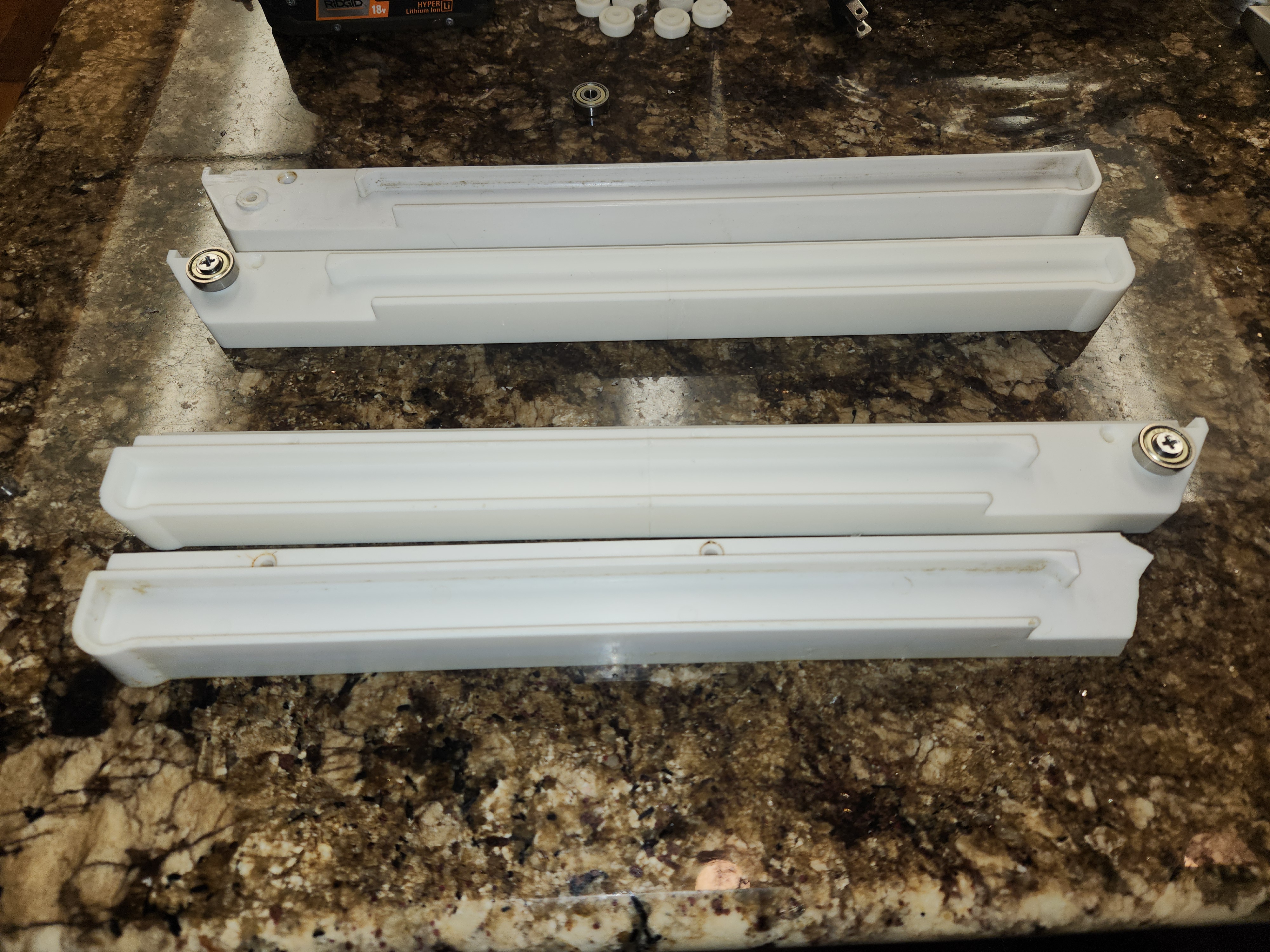 Miniatura 5 do modelo 3D Sub Zero Refrigerator Drawer Guides