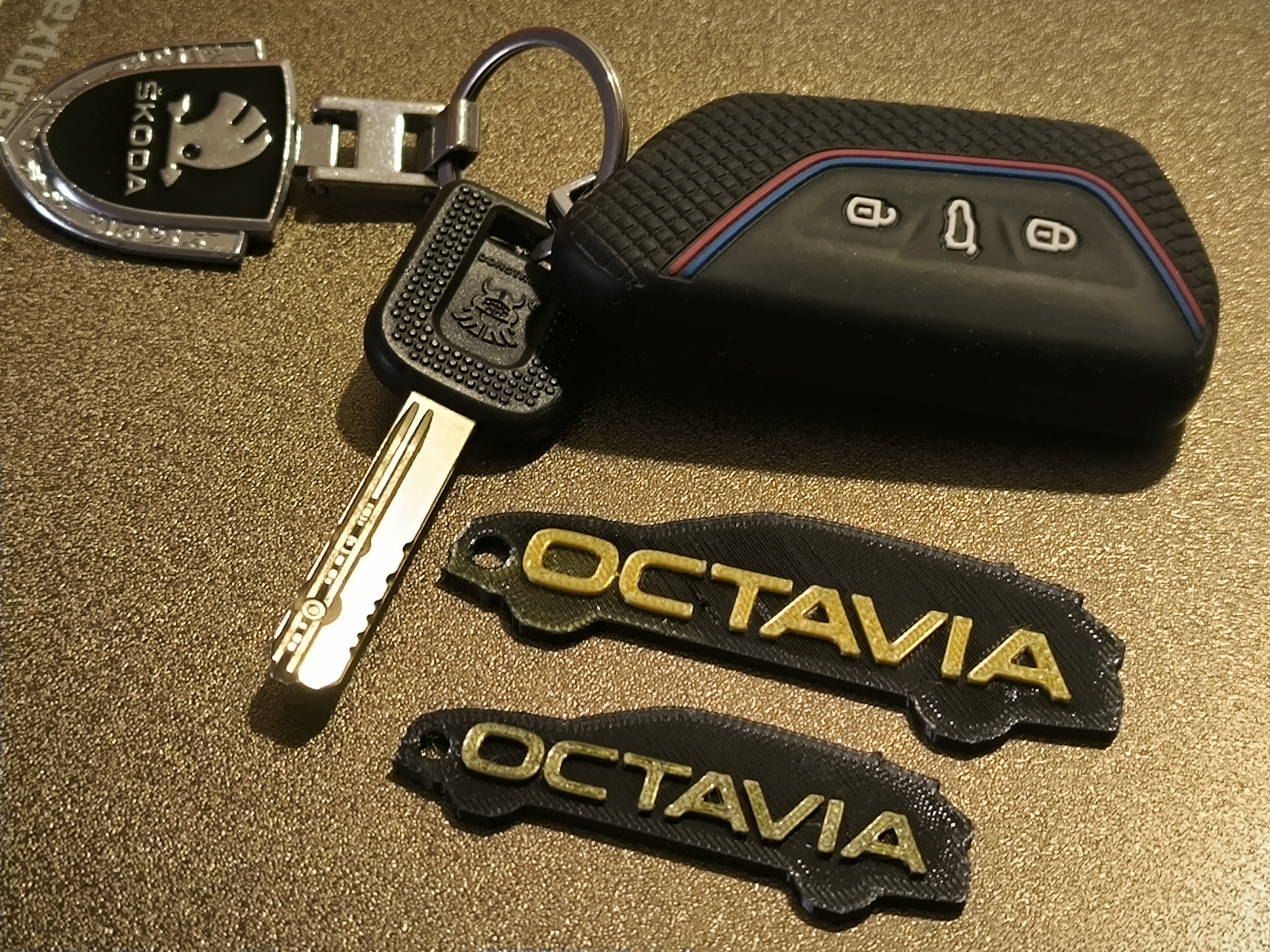 Keychains  OCTAVIA combi
