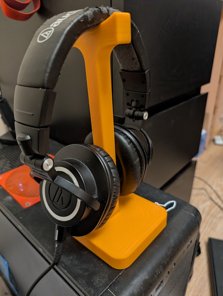 Magnetic Headphone Stand