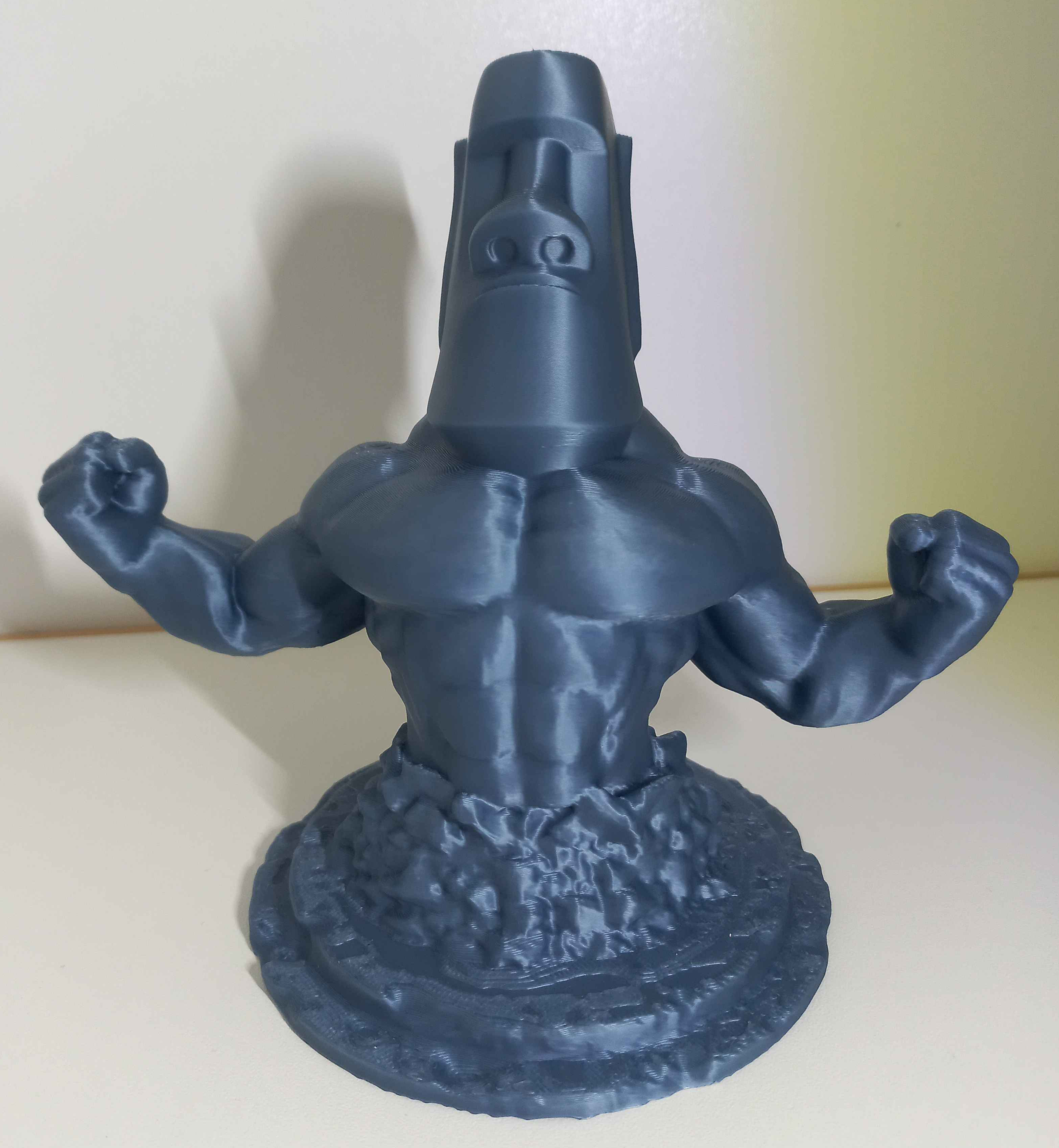 Buff/Muscular Moai
