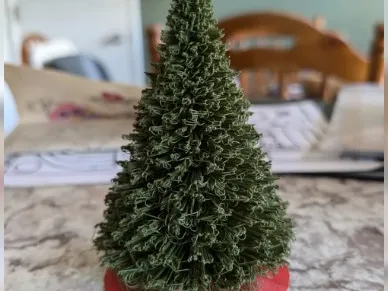 Arbol de navidad realista/ Realistic Christmas tree