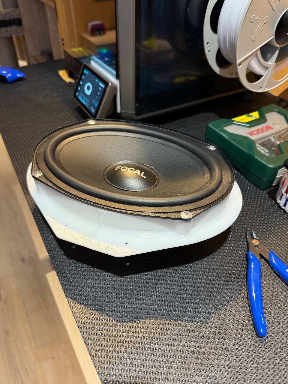 Ford Explorer 5 Front door speaker holder