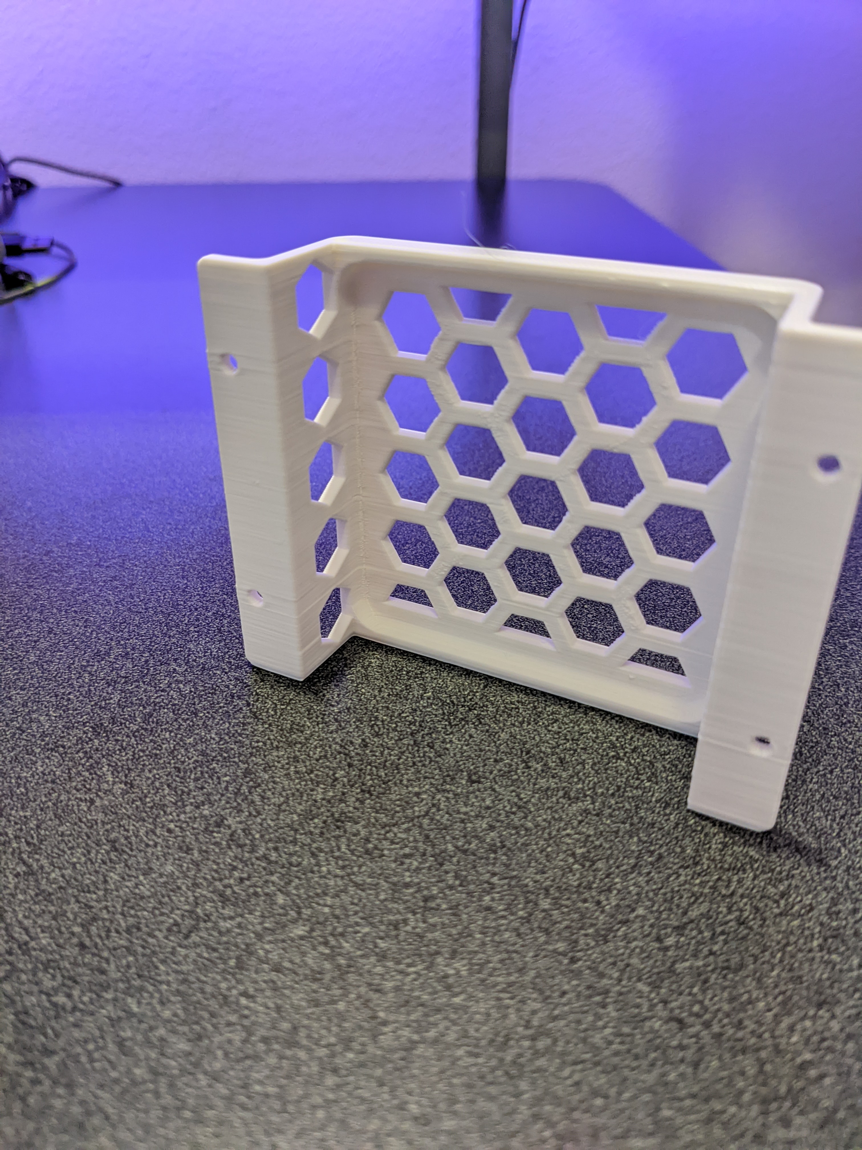 SwitchBot Hub Mounting Bracket — thumbnail 2