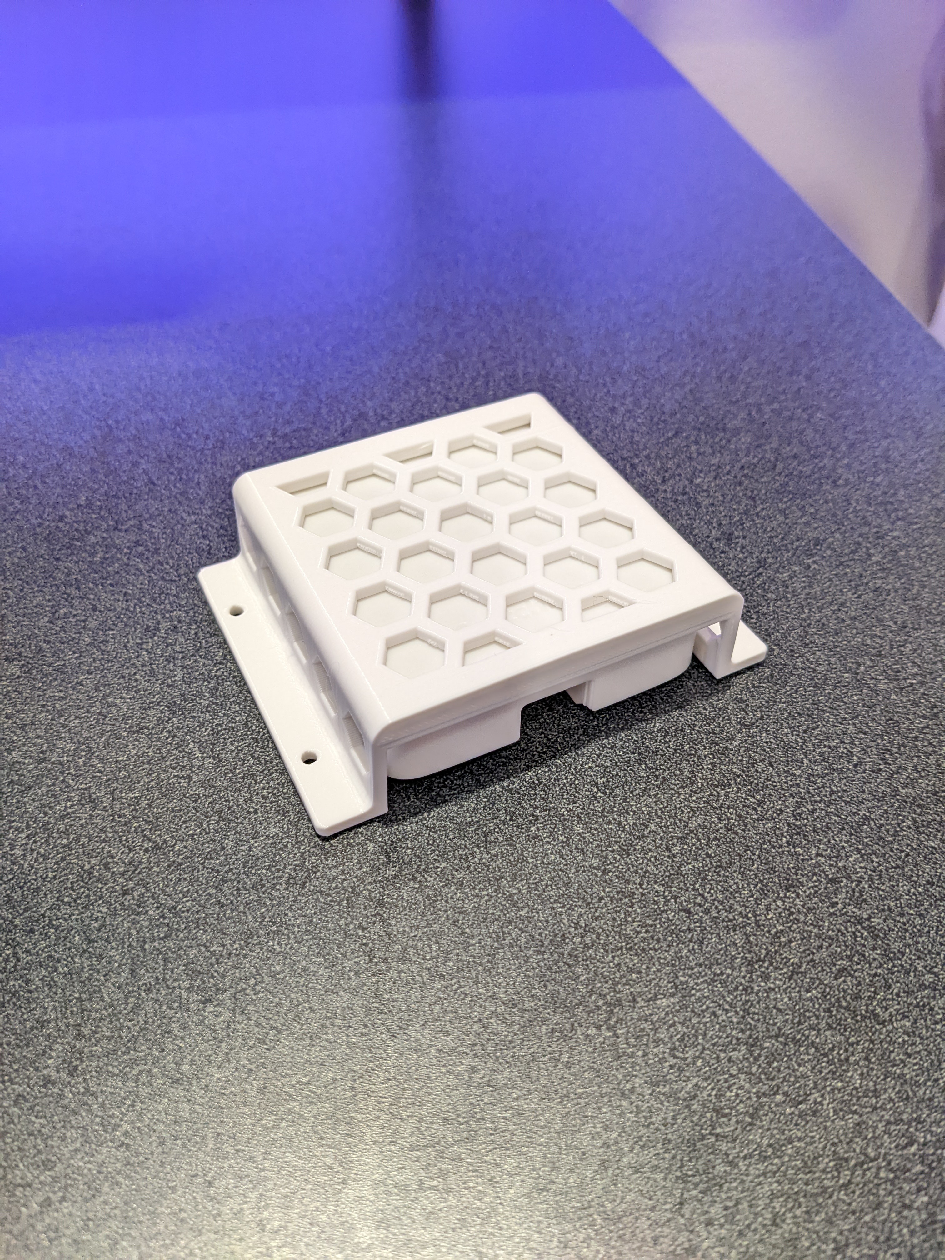 SwitchBot Hub Mounting Bracket — thumbnail 4