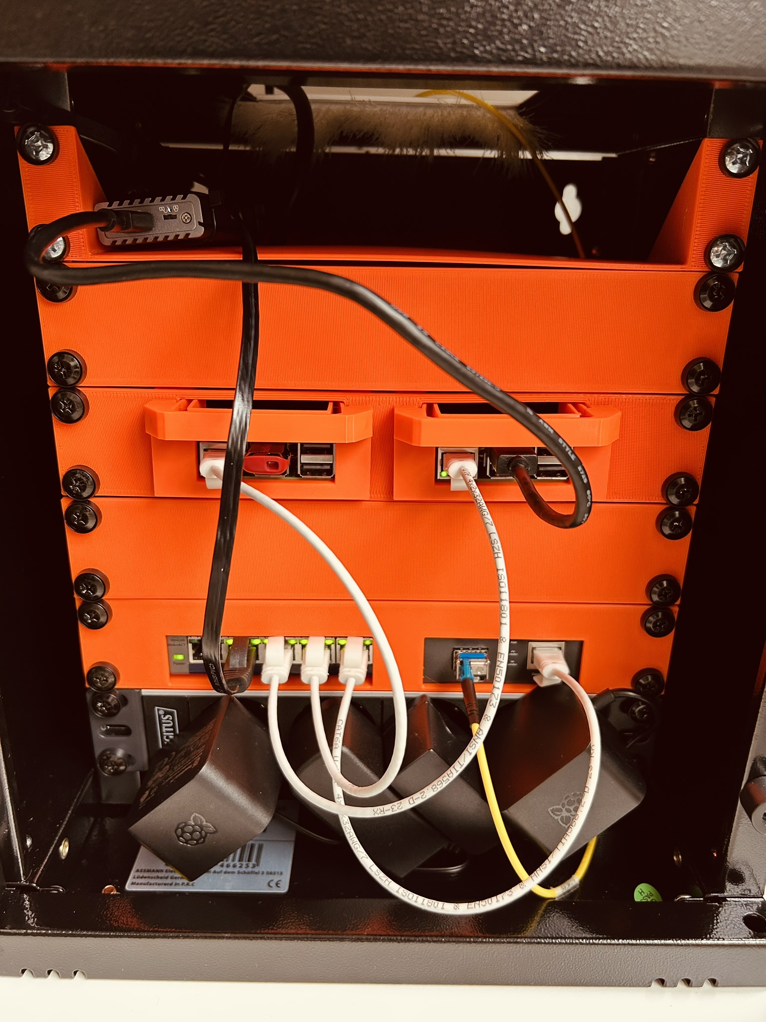10" Rack Modular Tray System for RaspberryPi (Tray)